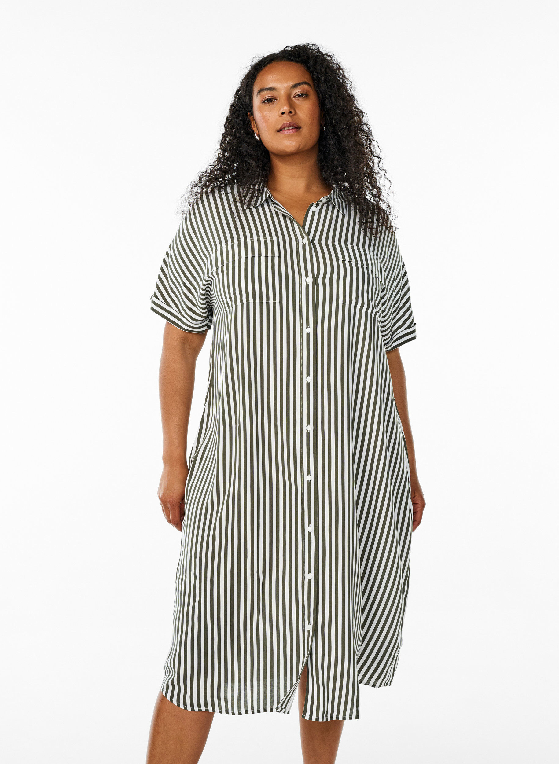 ZizziRobe chemise longue avec manches courtes, Vert, Model image number 0