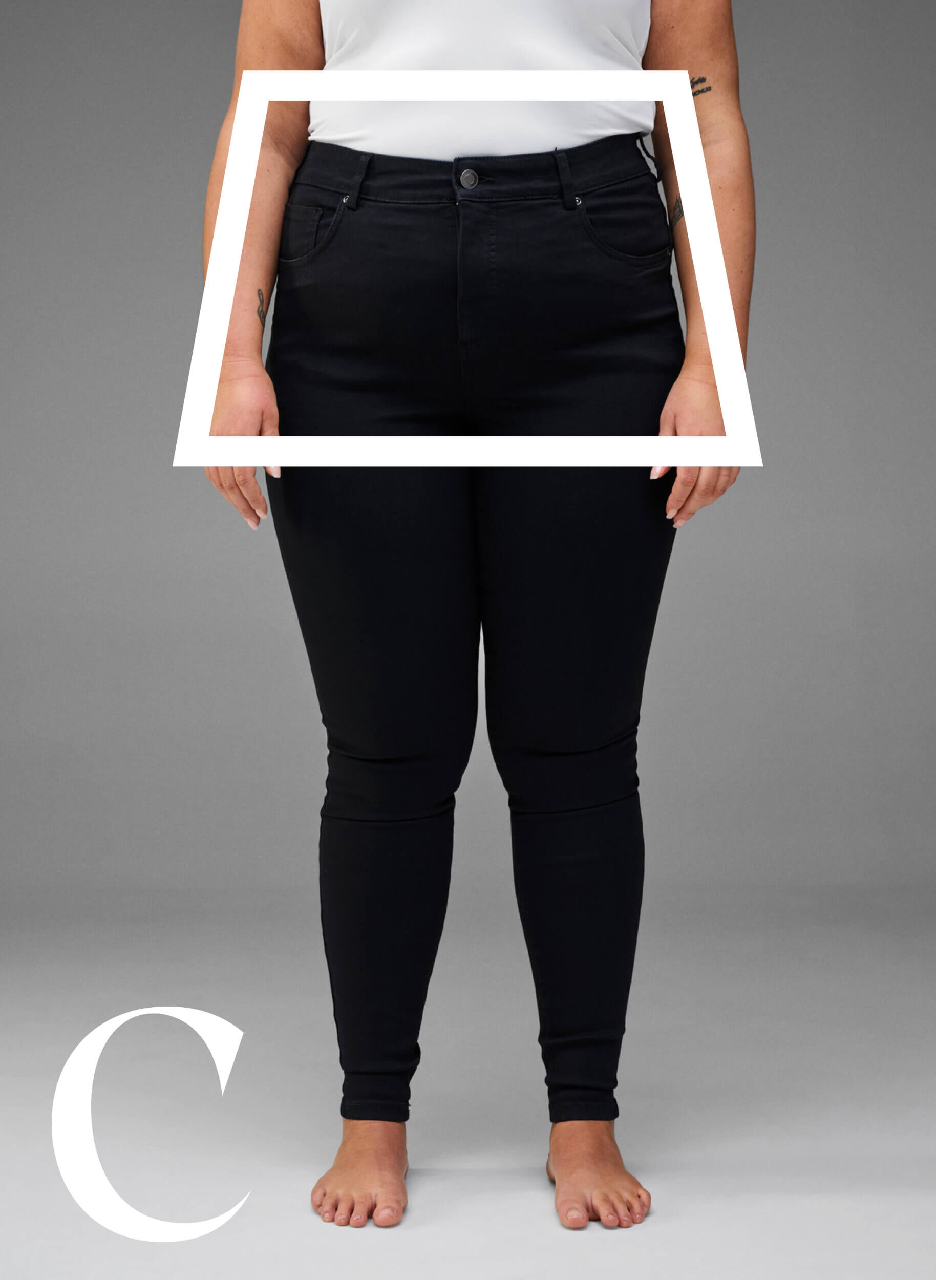 Zizzi Jean super slim &agrave; taille haute, Black, Model image number 2