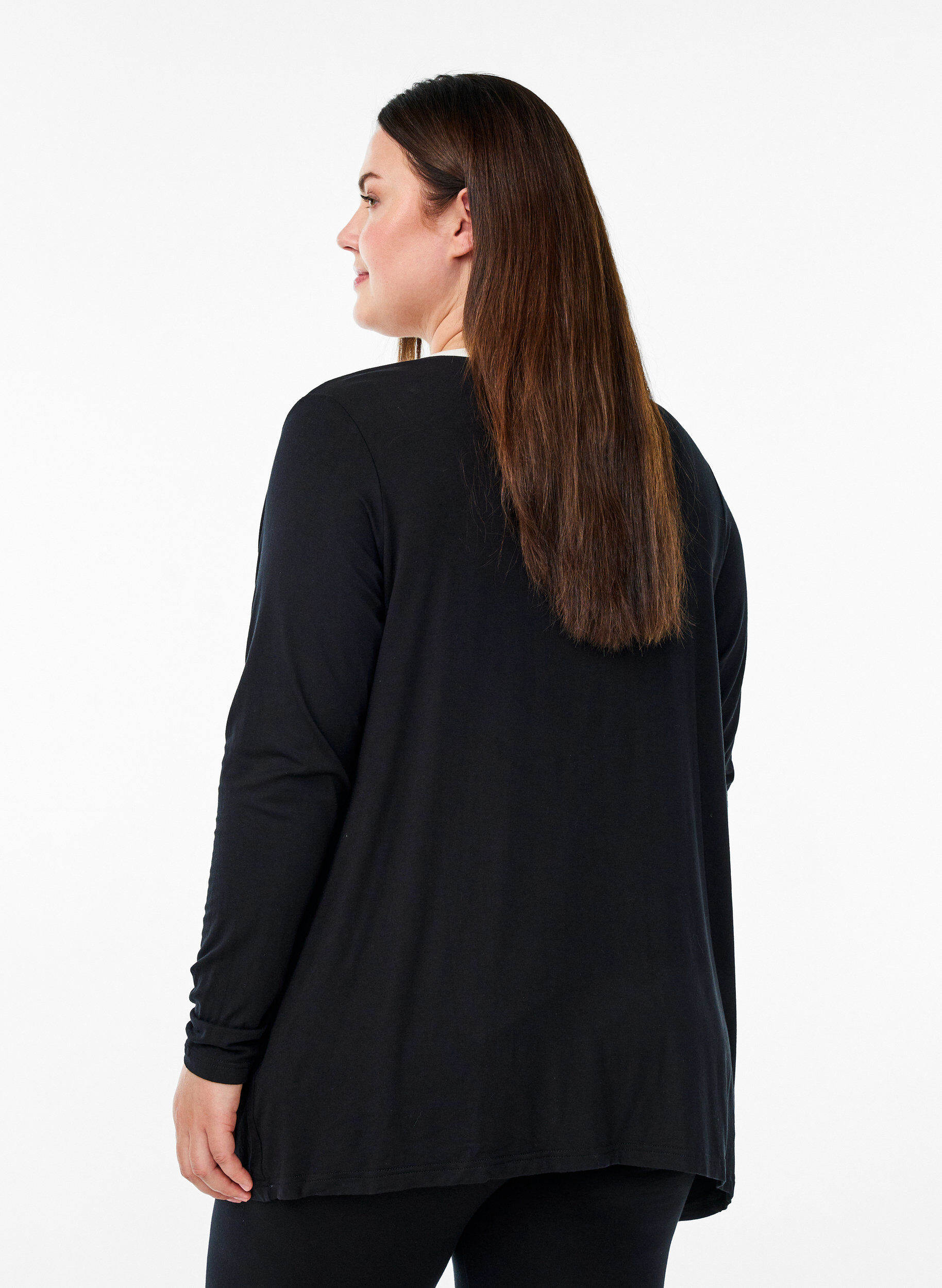 ZizziKorte kimono in viscose, Zwart, Model image number 2