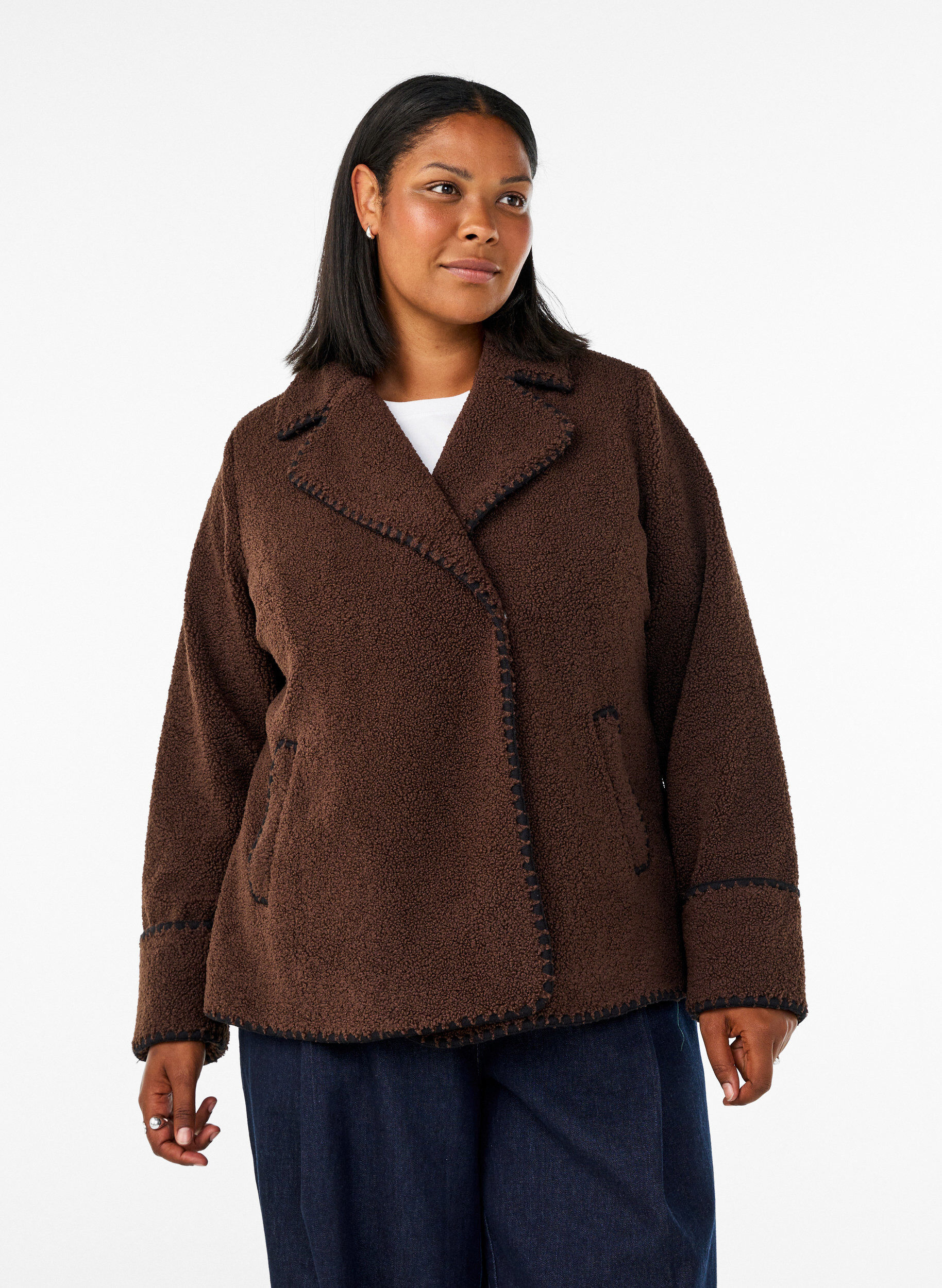 ZizziVeste teddy avec d&eacute;tails contrastants, Marron, Model image number 0