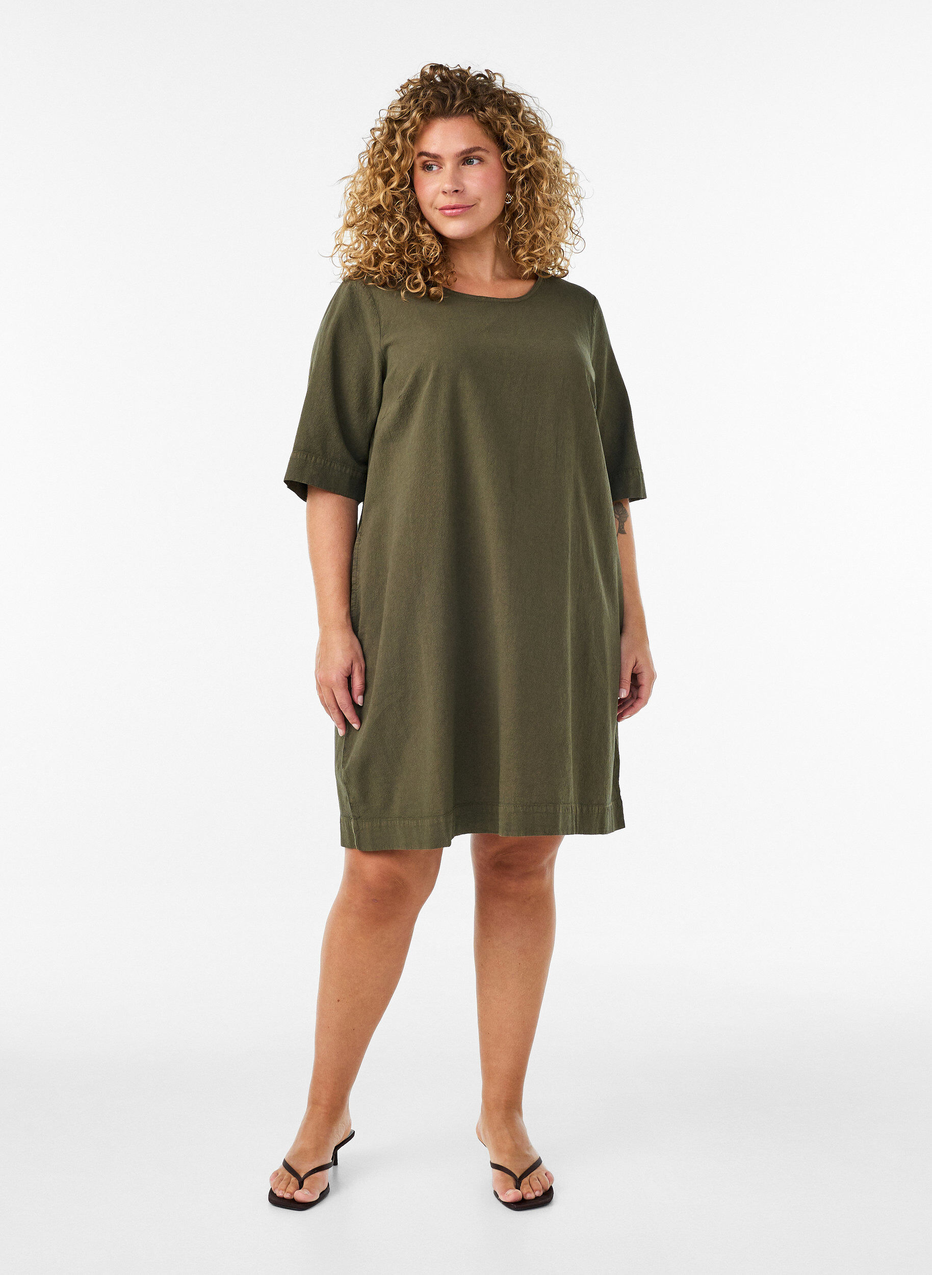ZizziRobe en coton avec manches courtes et poches, Vert fonc&eacute;, Model image number 1