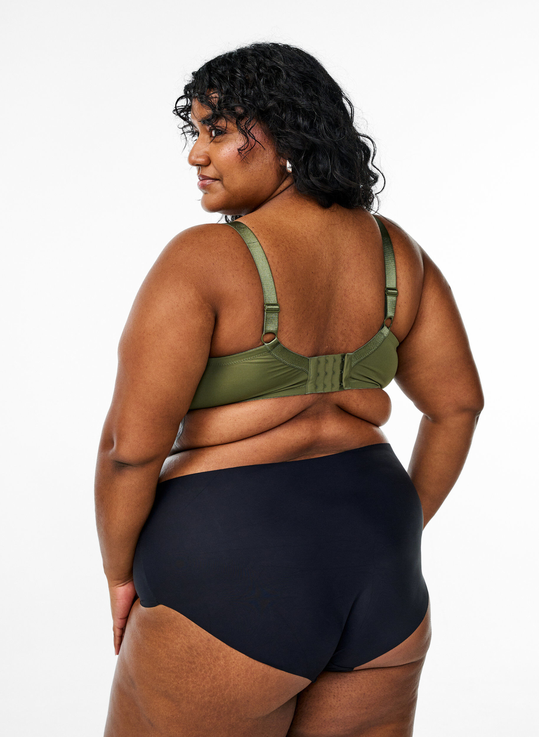 ZizziVoorgevormde bh in microvezel met satijndetail, Groen, Model image number 2