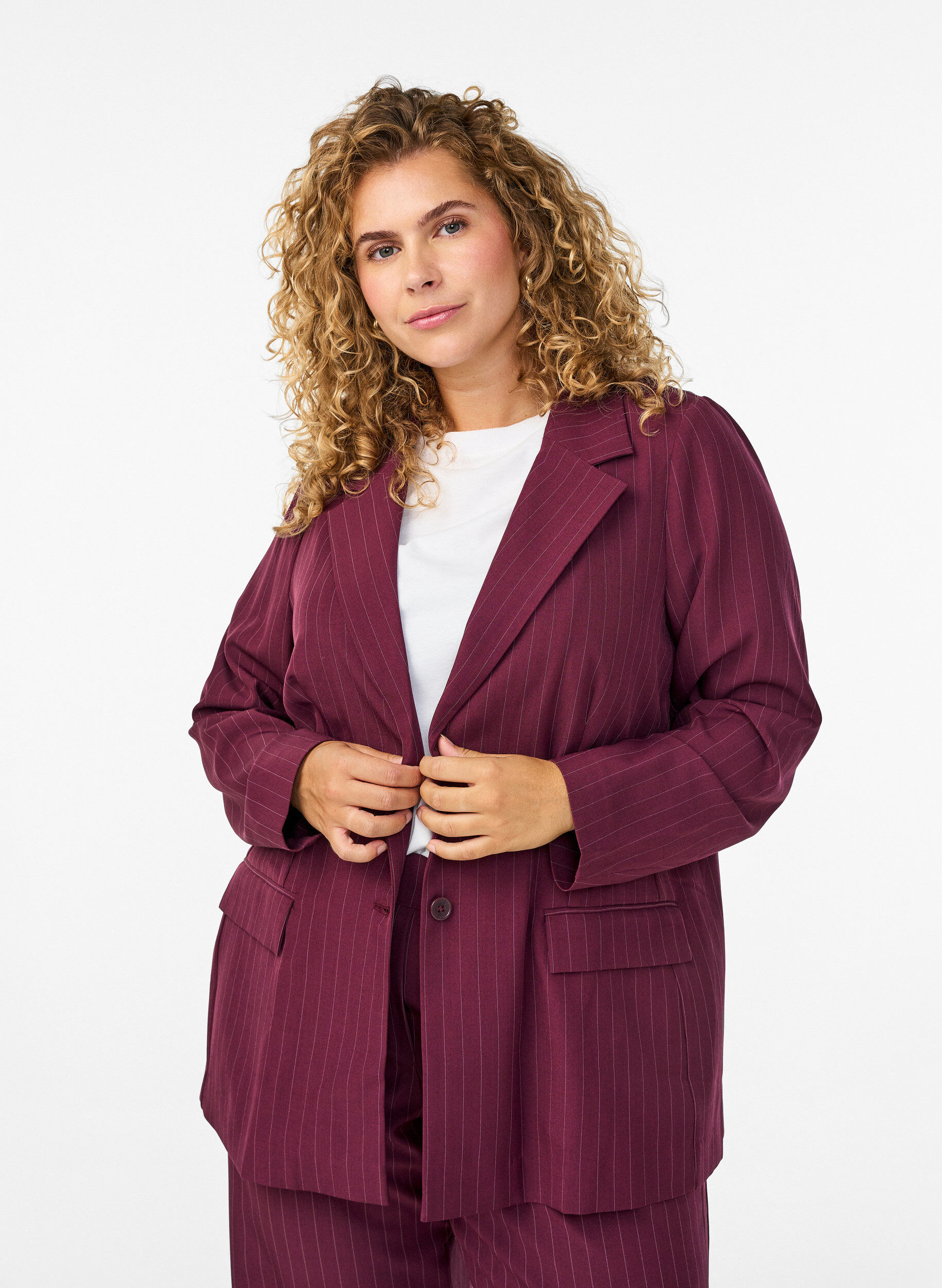 ZizziBlazer avec poches et fentes, Bordeaux, Model image number 0