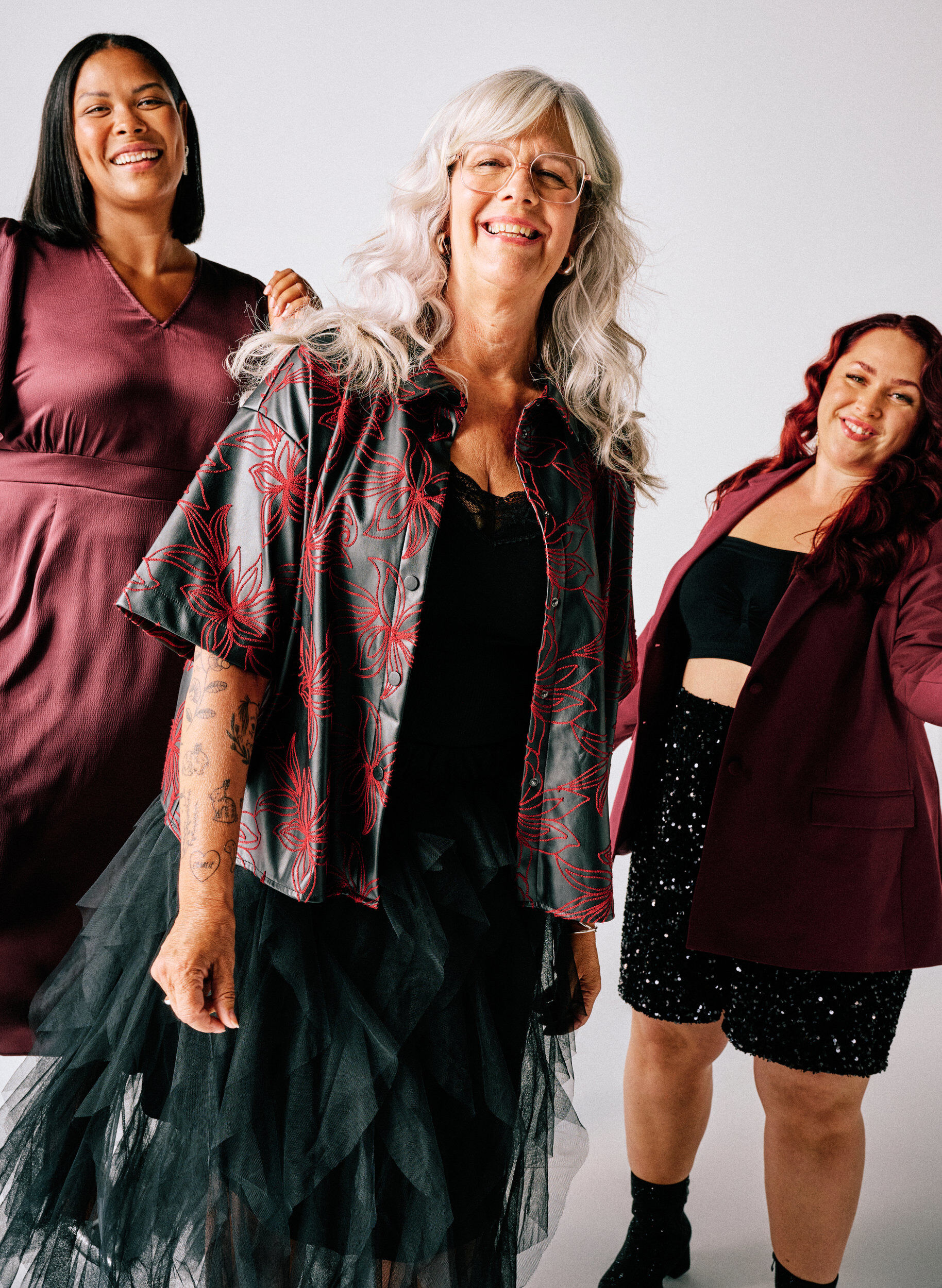 ZizziKorte imitatielederen blouse met contrasterend borduursel, Zwart, Image image number 0