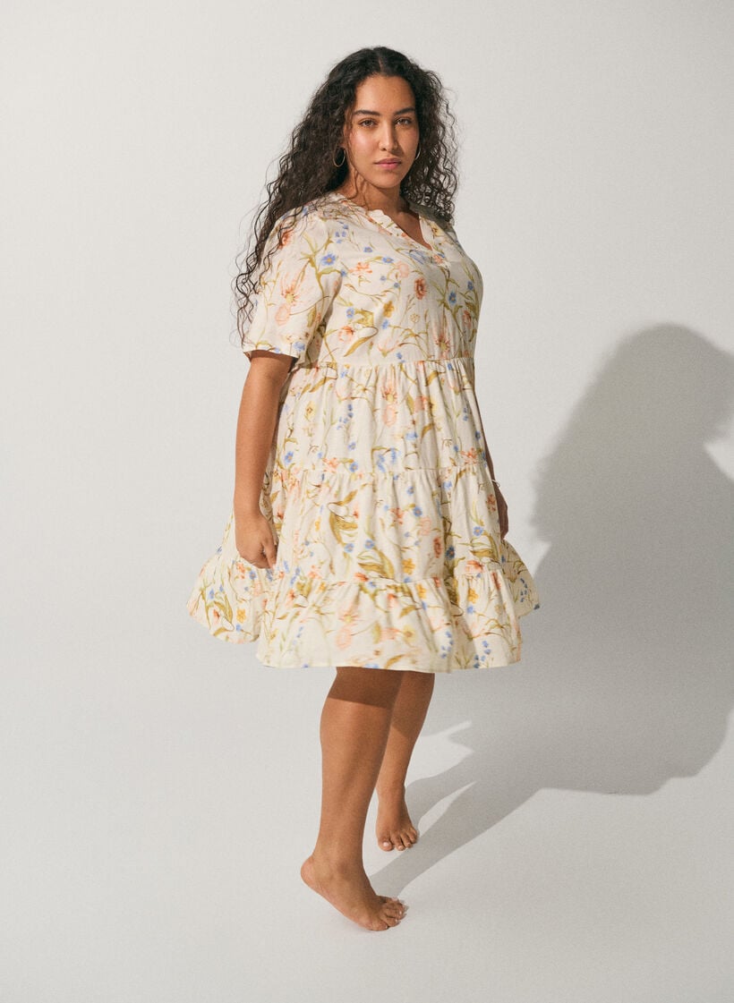 Knielange A-lijn jurk in linnen en viscose, Vanille, Image image number 0