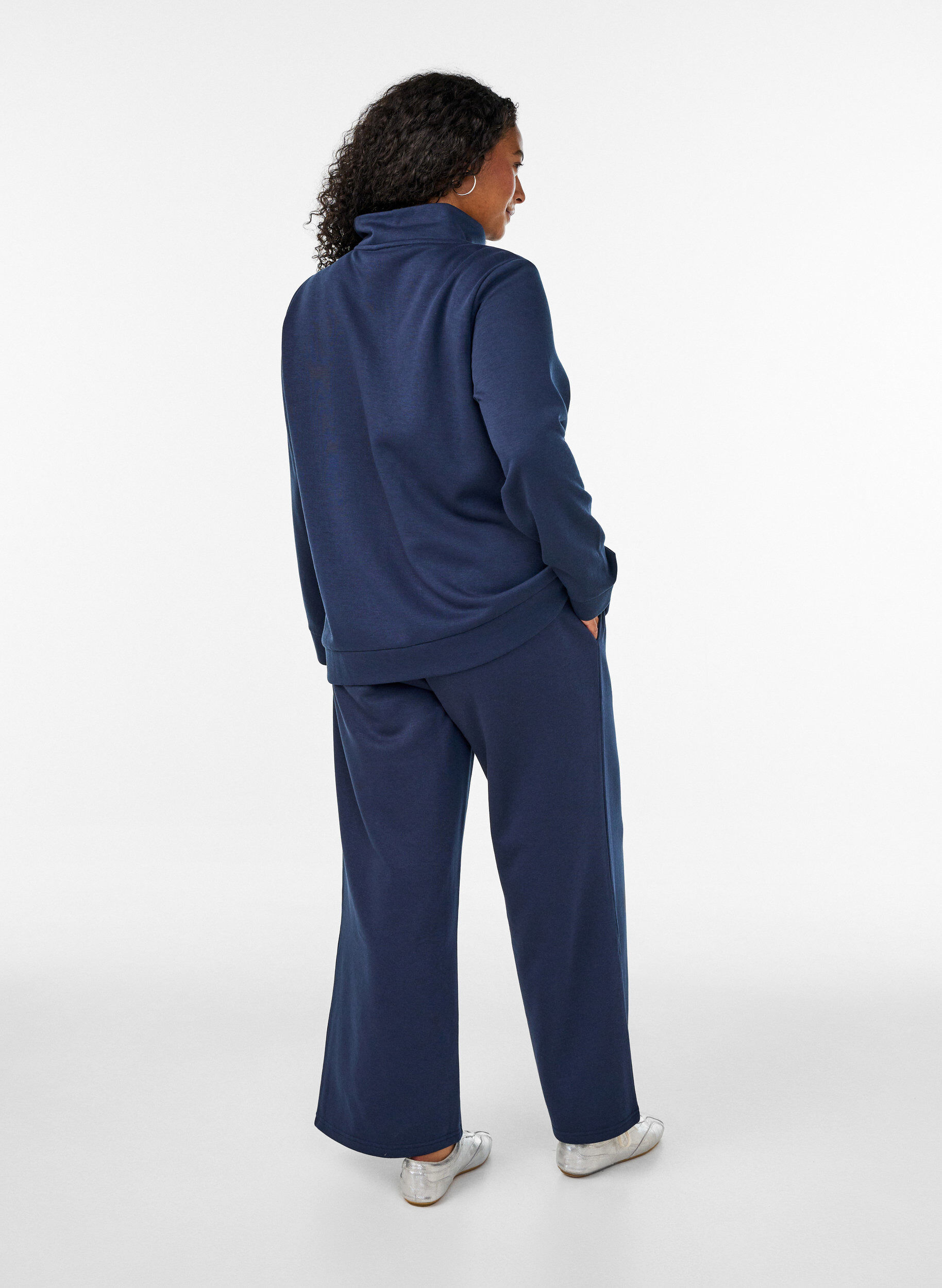 ZizziPantalon de jogging taille haute avec coupe ample, Bleu, Model image number 1
