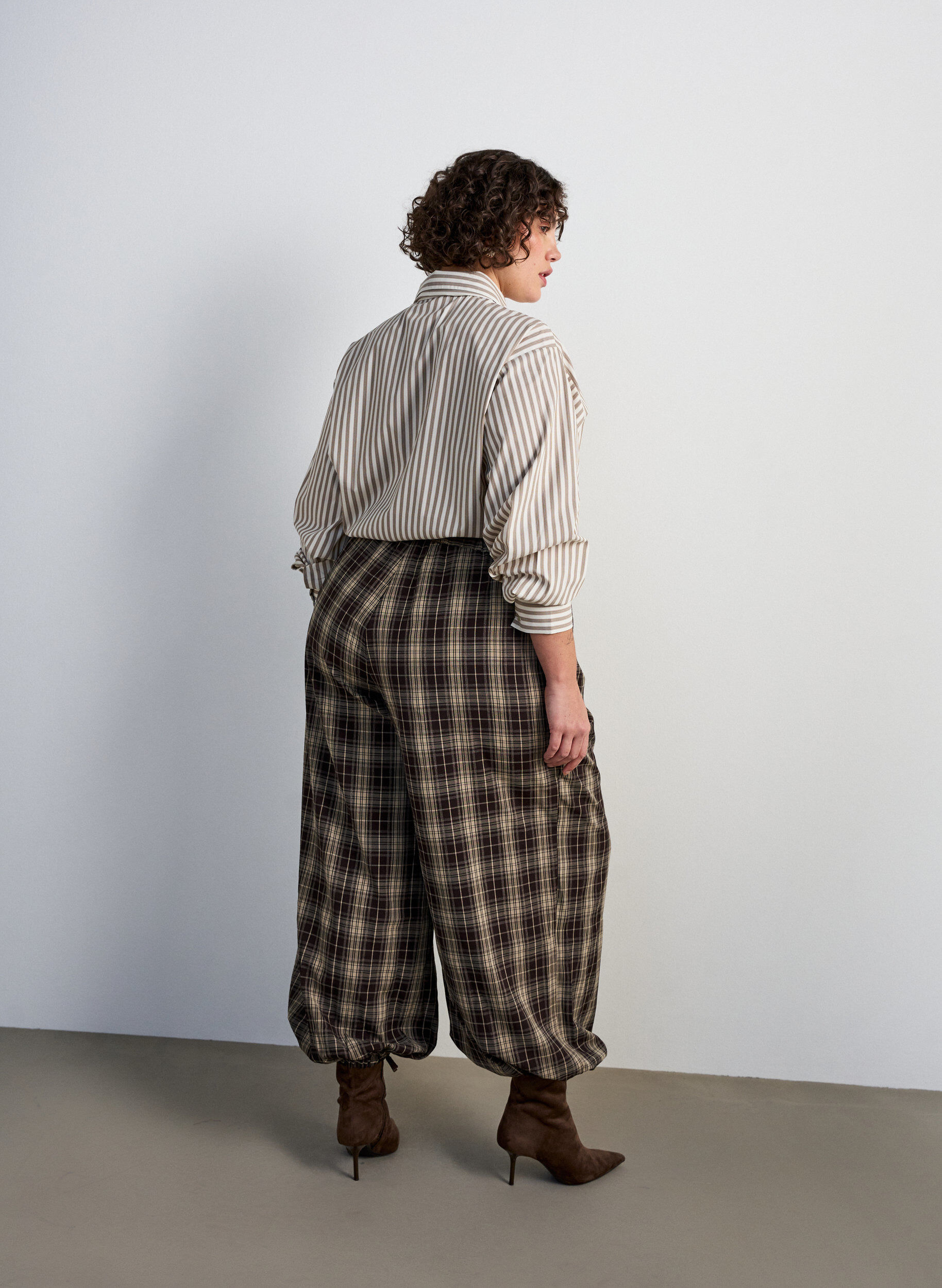 ZizziChemise ray&eacute;e avec lien amovible &agrave; nouer, Beige, Model image number 2