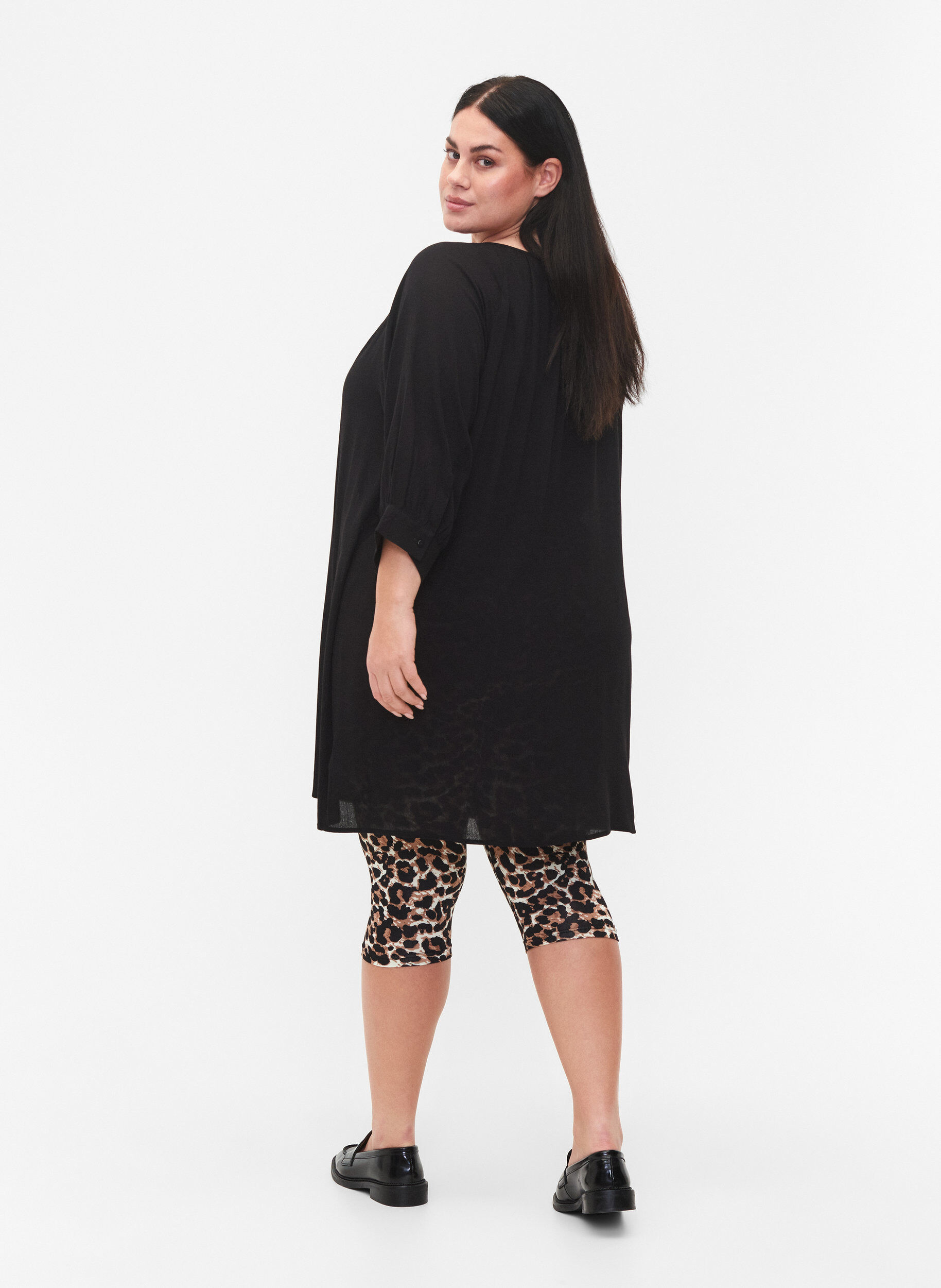 Zizzi2-pack van 3/4 leggings, Black / LEO AOP, Model image number 1