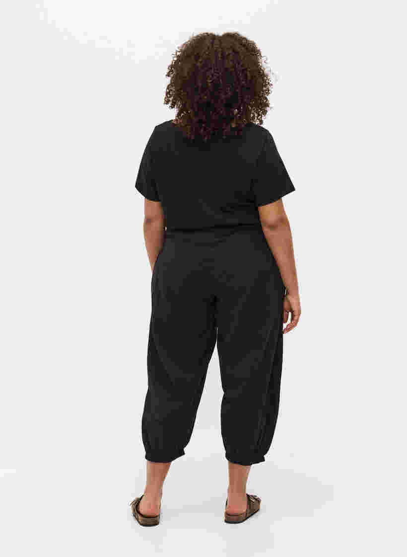Pantalon 3/4 ample avec détail en smock, Black, Model image number 0