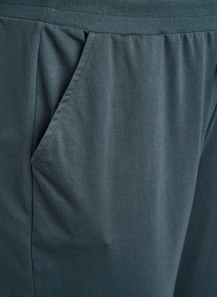 Pantalon de surv&ecirc;tement ample avec poches, Vert fonc&eacute;, Packshot image number 3