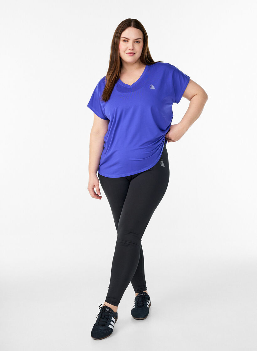 T-shirt de sport &agrave; manches courtes avec col en V, Violet, Model image number 1