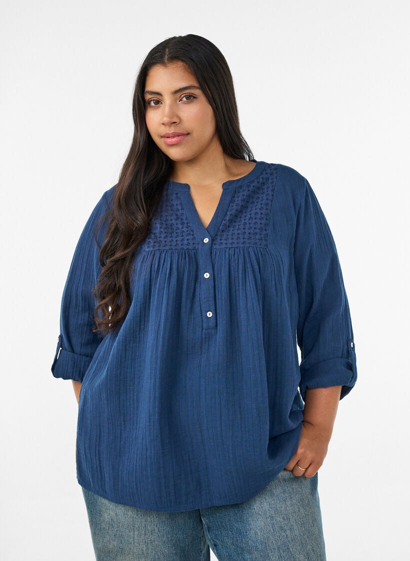 Blouse en mousseline de coton avec broderie anglaise, Bleu, Model image number 0