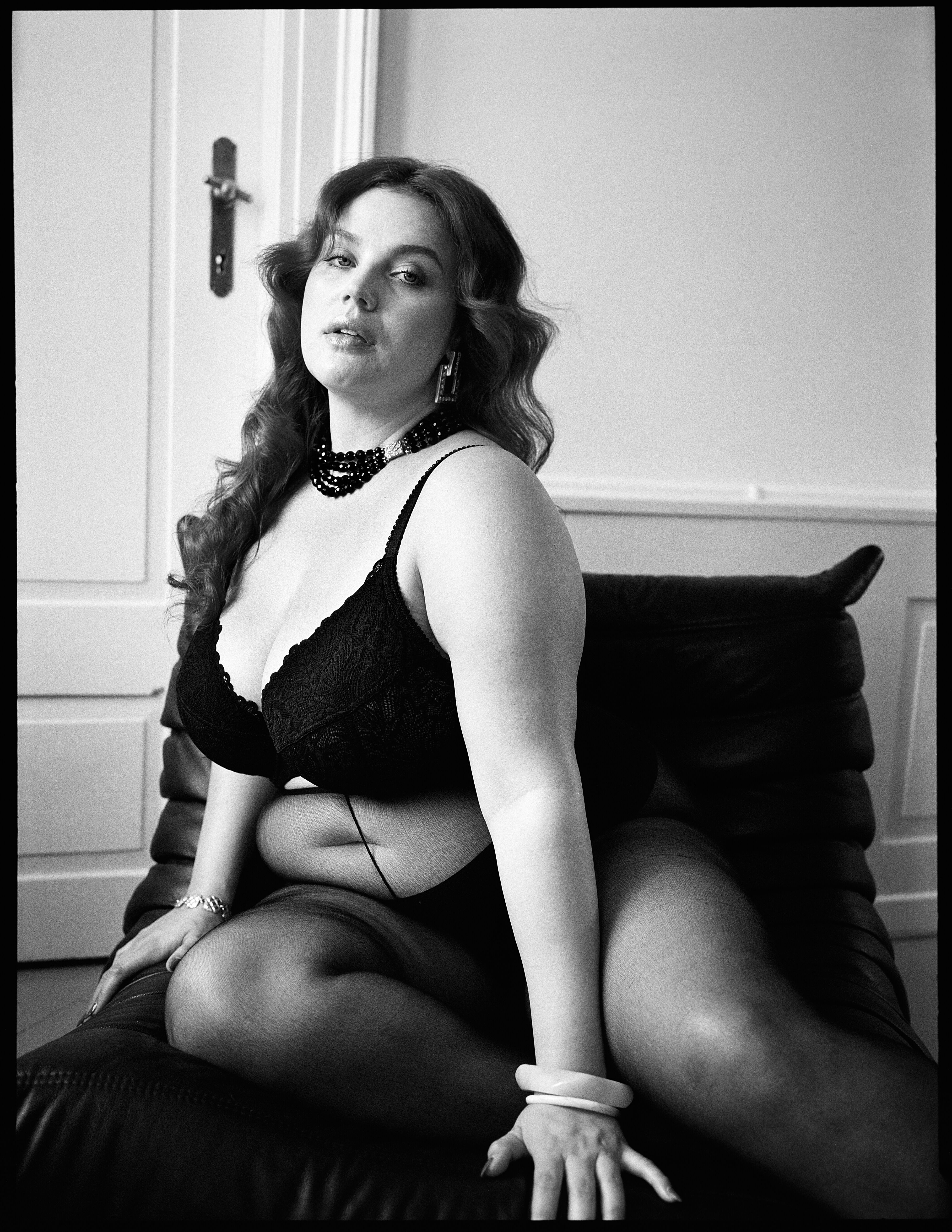 ZizziBH met details, , Model