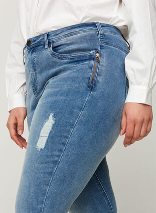 Super slim fit Amy jeans met slijtage, Blue denim, Model image number 2