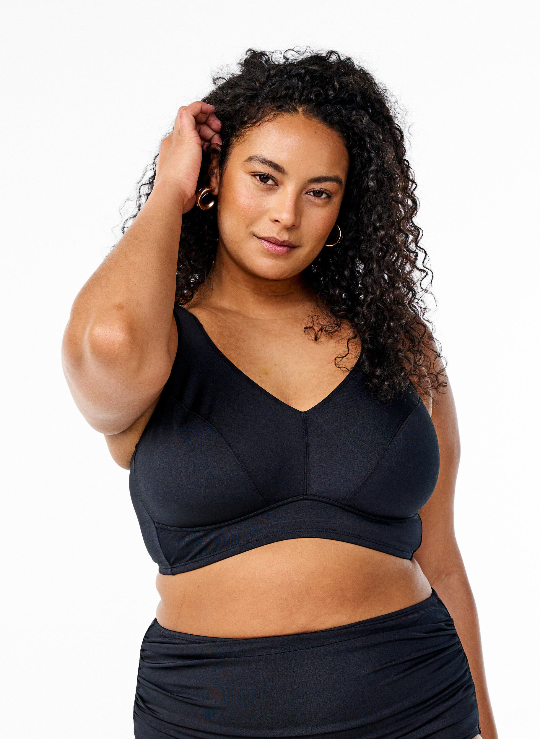 Bikinitop met volledige dekking, Zwart, Model