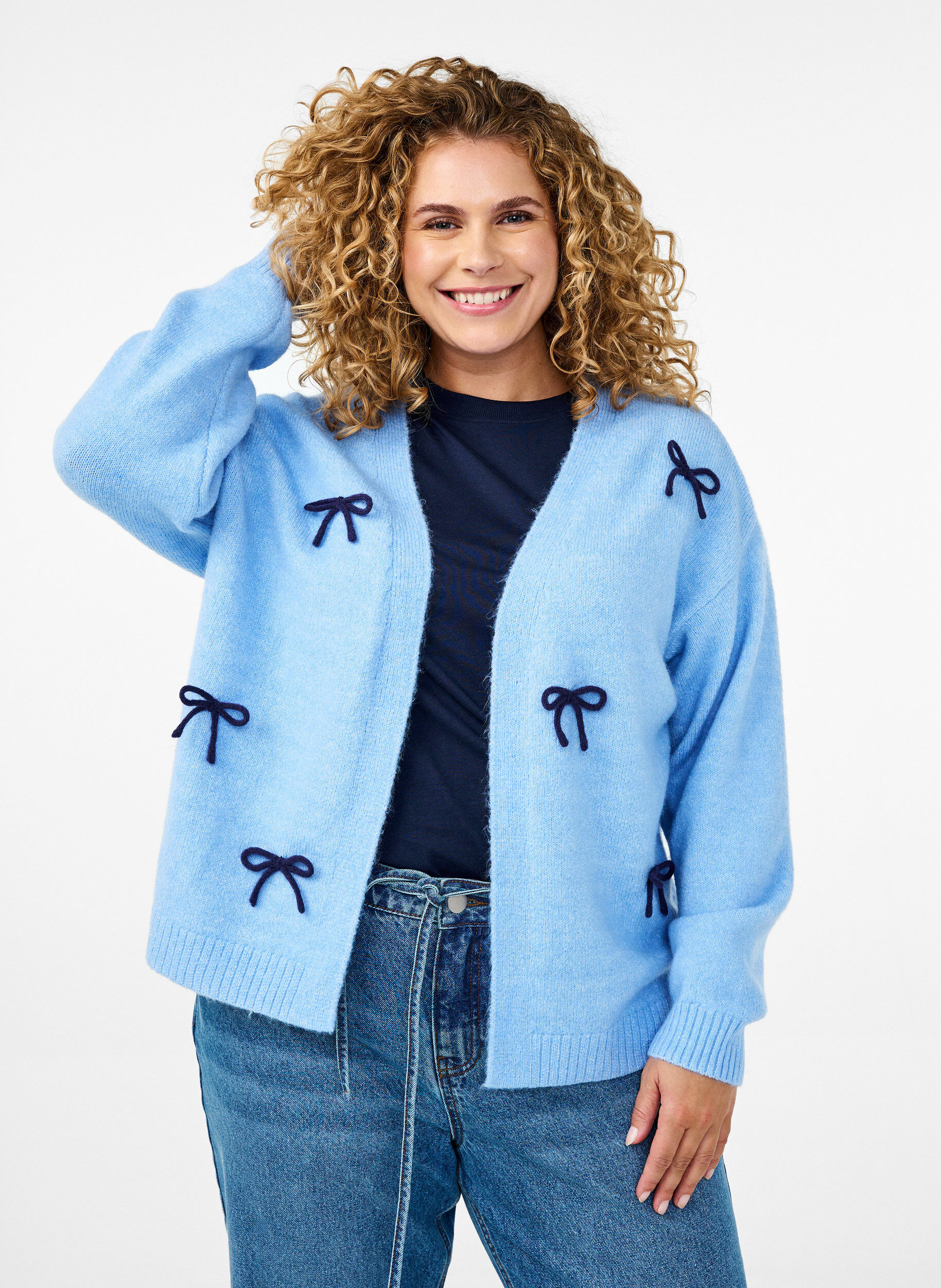 ZizziKorte gebreide cardigan met strikken, Della R. Blue Comb, Model image number 0