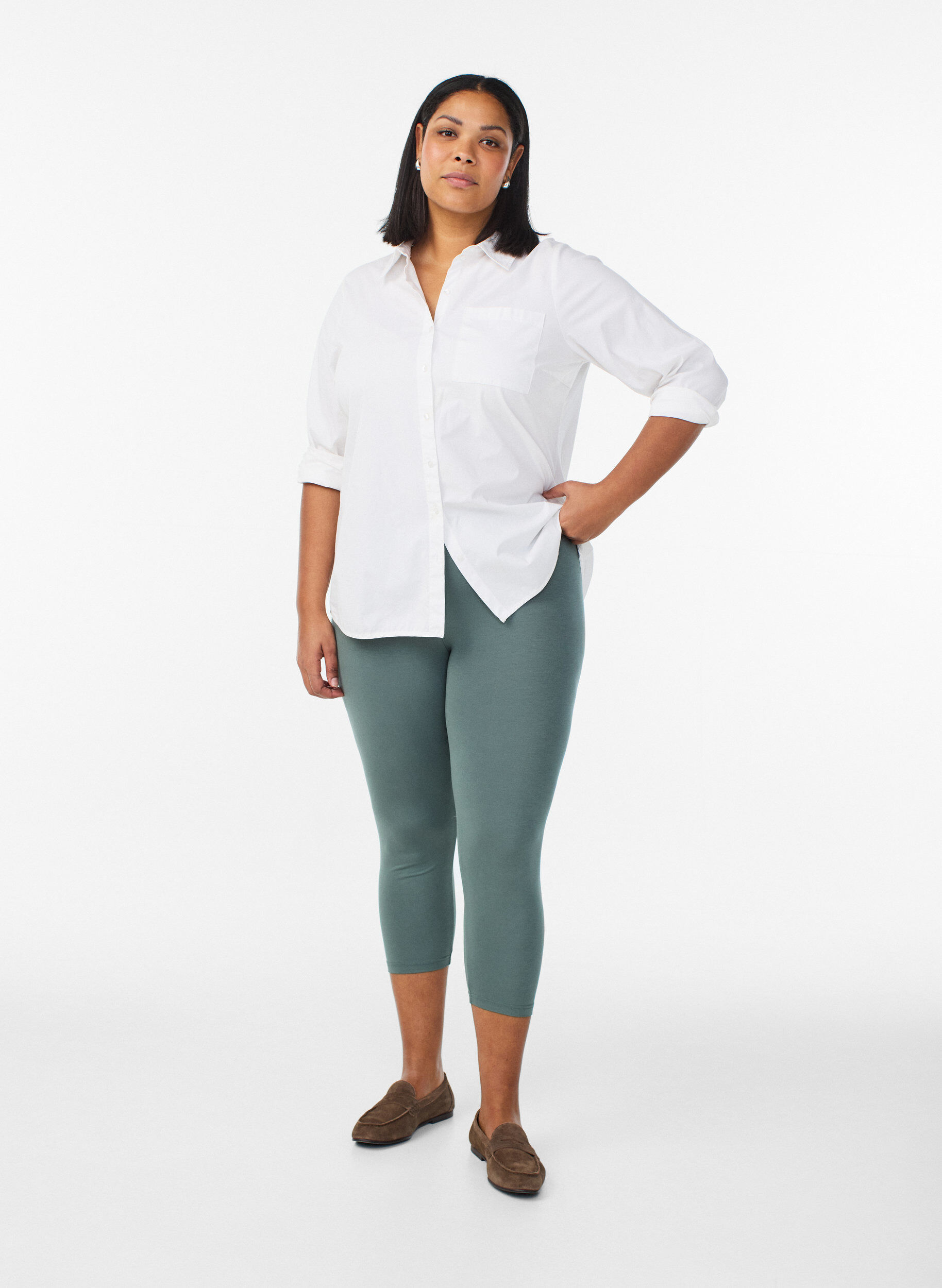 ZizziBasic 3/4 legging in viscose, Groen, Model image number 1