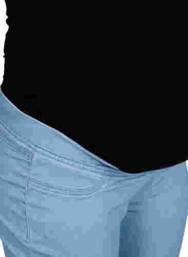 Pantalon de grossesse à poches arrière, Light blue, Packshot image number 2