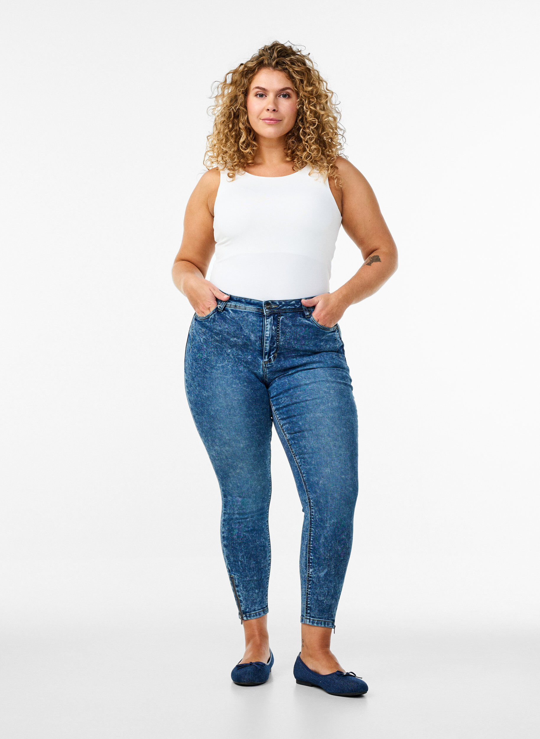 ZizziCropped Amy jeans met rits, Blauw, Model image number 0