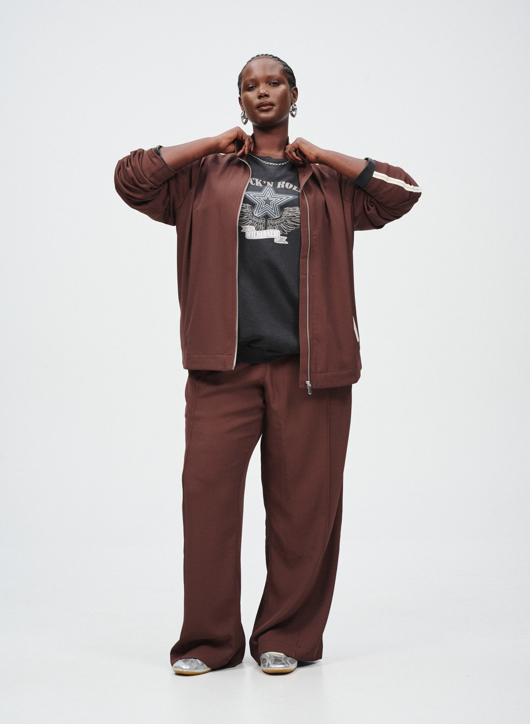 ZizziSportieve broek met rechte pijpen en zijstrepen, Donker Bordeaux, Image image number 0