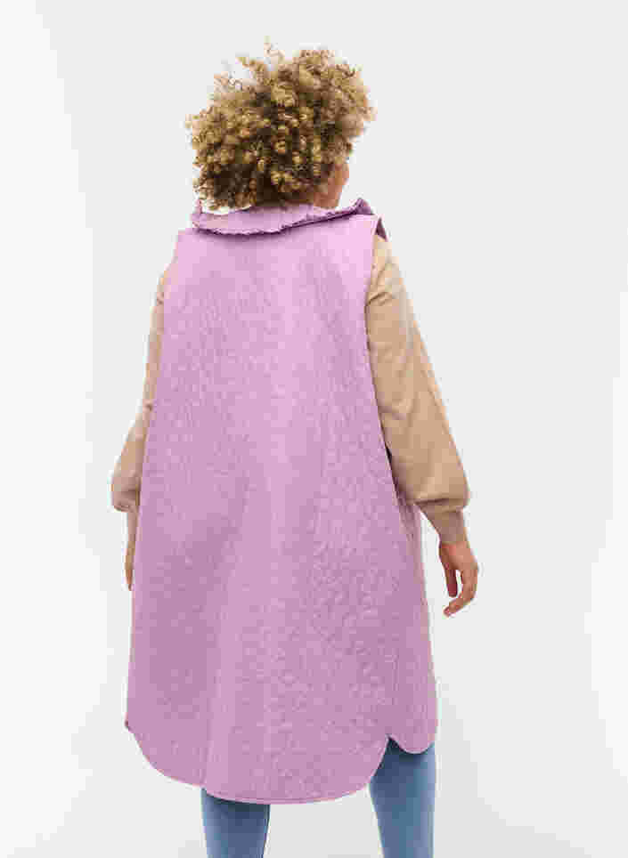 Lang gewatteerd vest met kraag en ruches, Lavender Mist, Model image number 1