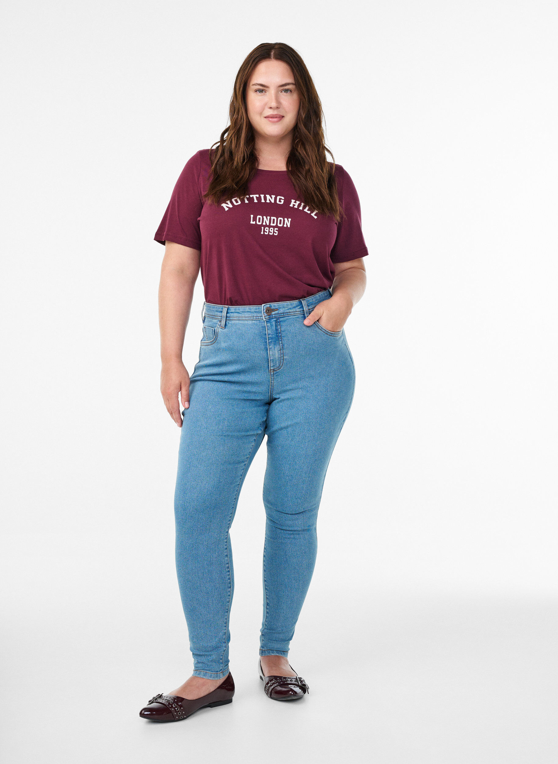 Zizzi T-shirt imprim&eacute;, Bordeaux, Model image number 1