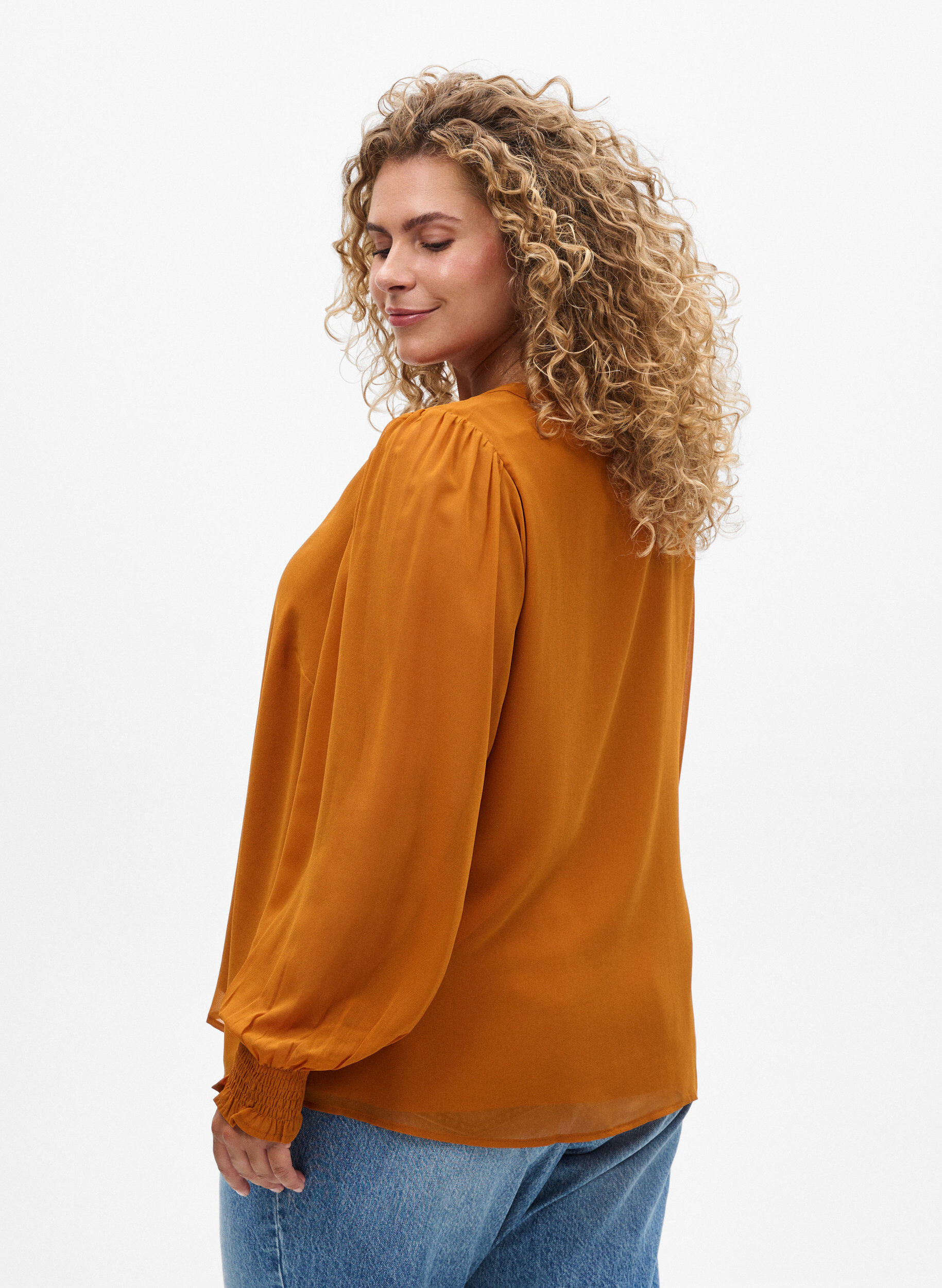 ZizziBlouse met doorschijnende mouwen en smockdetails, Oranje, Model image number 2