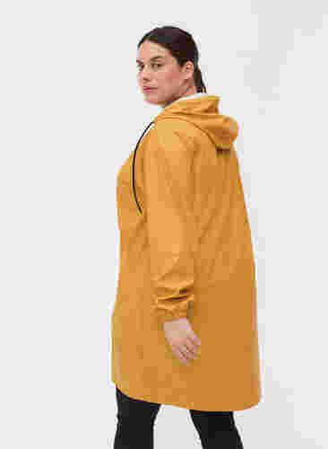 Veste de pluie avec capuche et fermeture boutonnée, Spruce Yellow, Model image number 1