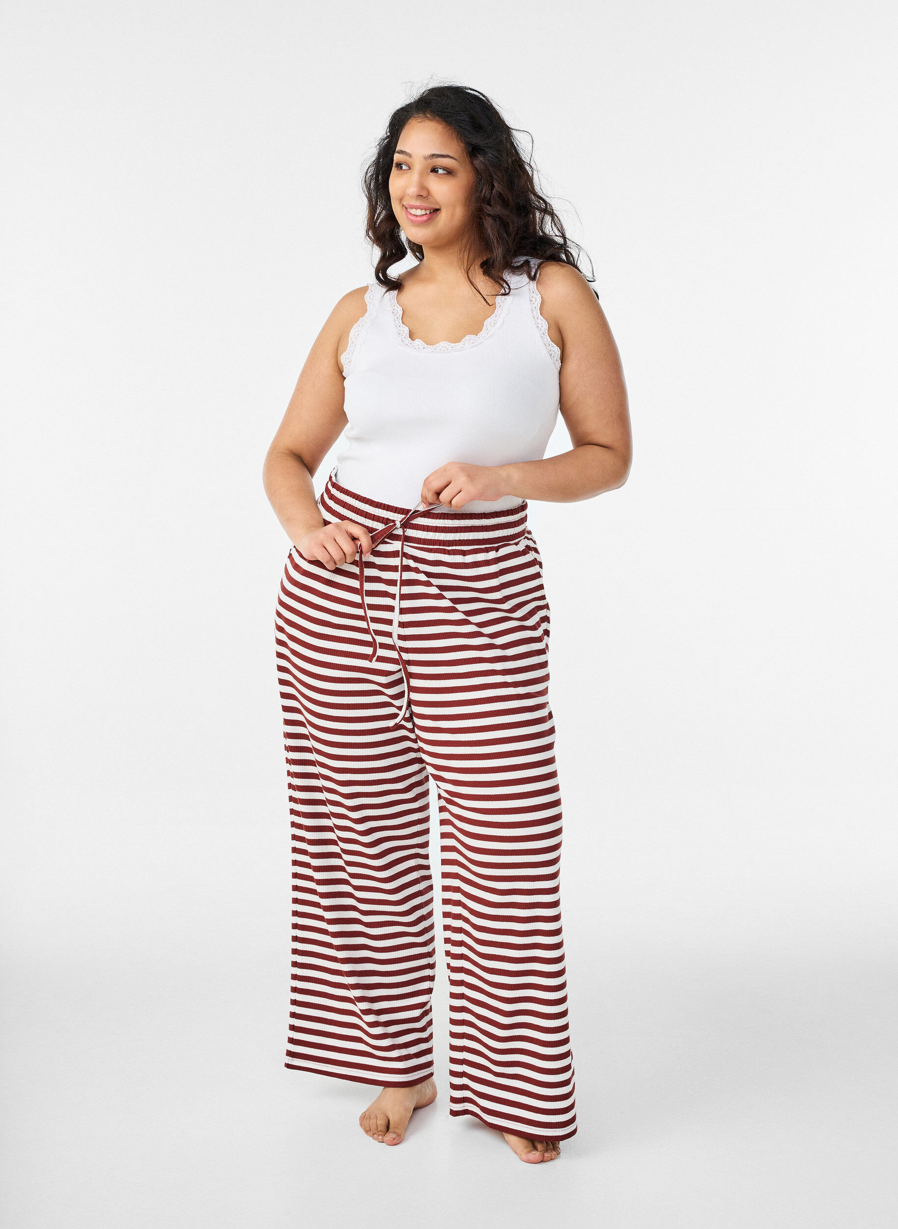 ZizziGestreepte pyjamabroek met een high waist en wijde pijpen, Rood, Model image number 0