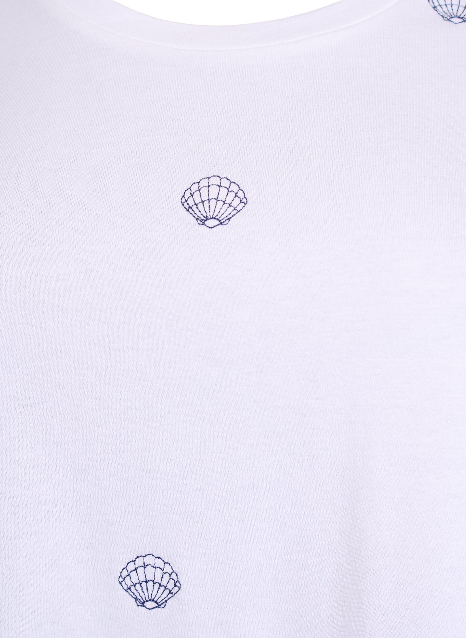 Zizzi T-shirt en coton biologique avec motifs brod&eacute;s, Blanc, Packshot image number 2