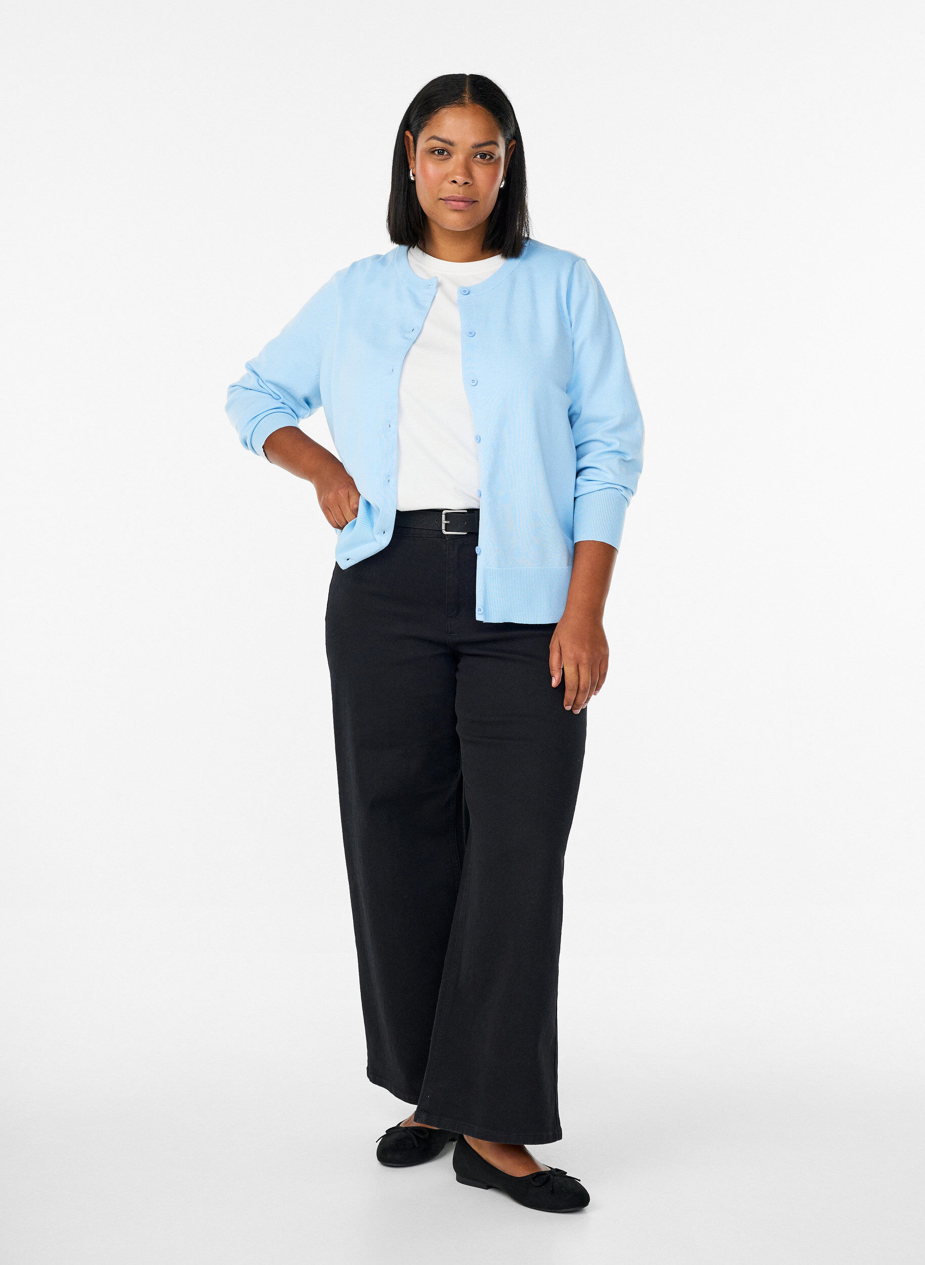 Zizzi Cardigan en maille fine avec col rond, Bleu Clair, Model image number 1