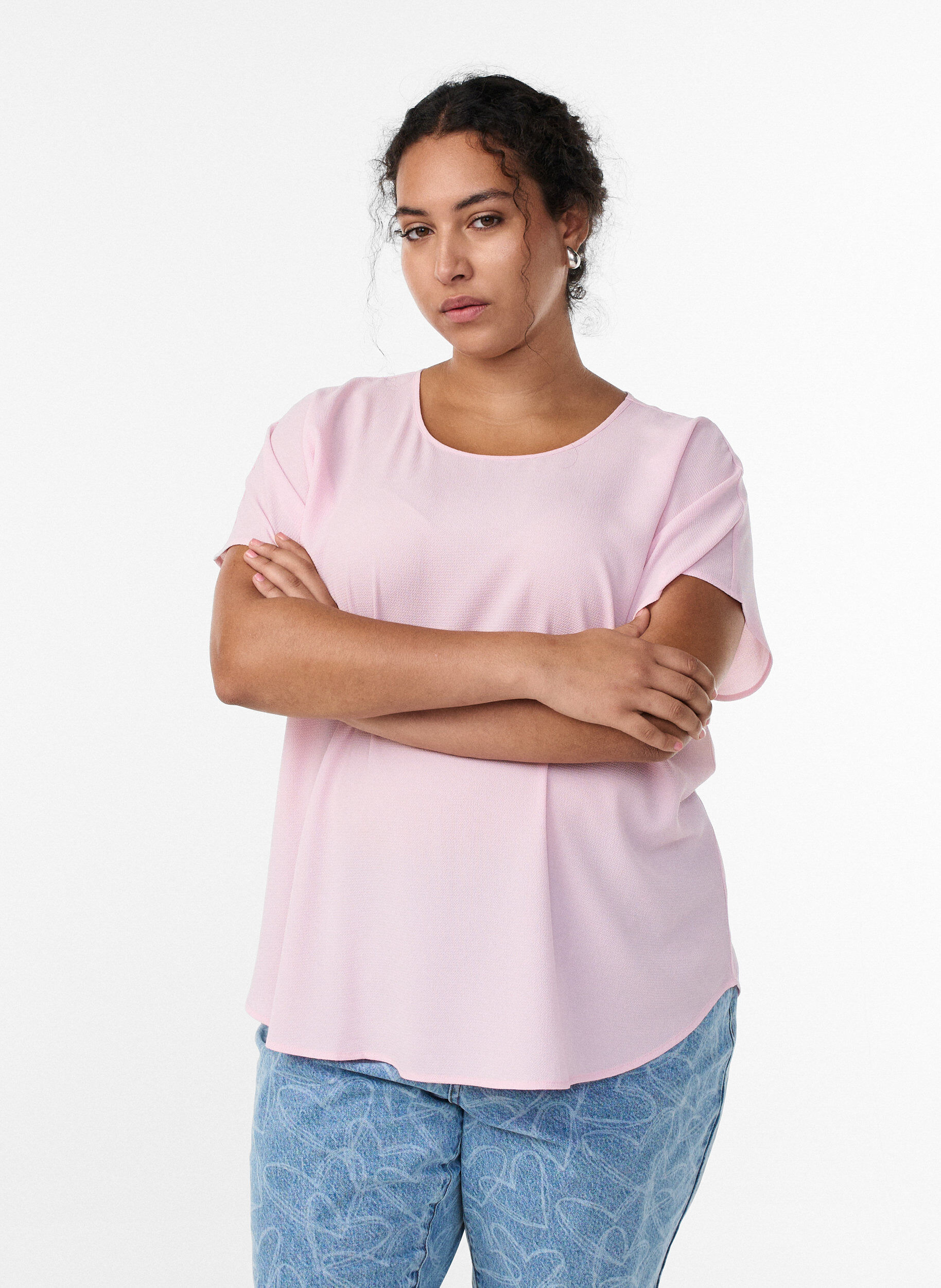 Blouse &agrave; manches courtes et encolure ronde, Rose, Model