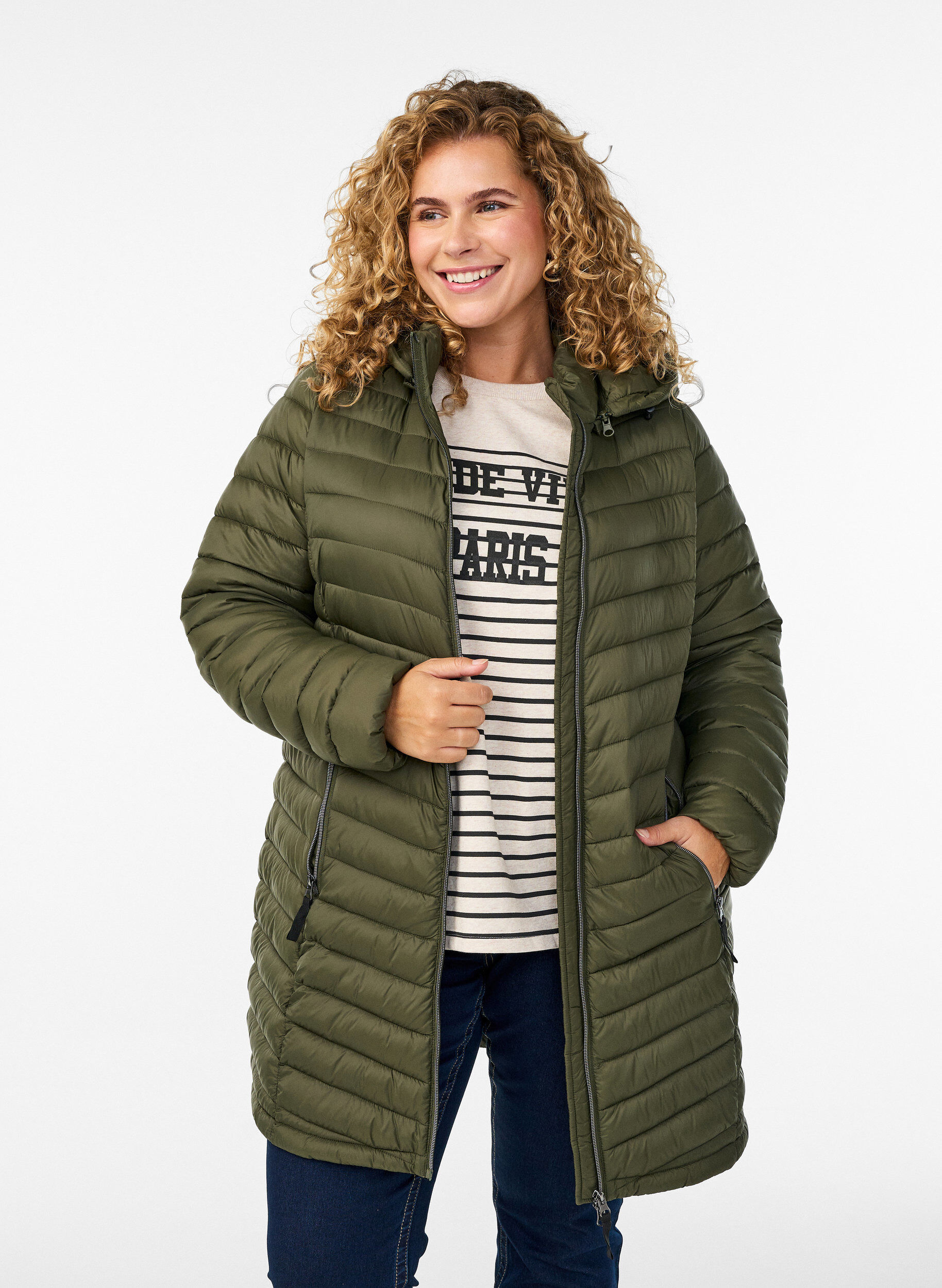 ZizziVeste l&eacute;g&egrave;re avec poches et capuche amovible., Vert fonc&eacute;, Model image number 0
