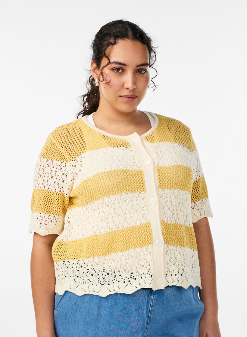 Cardigan en maille avec broderie ajour&eacute;e et rayures, Jaune moutarde, Model image number 0