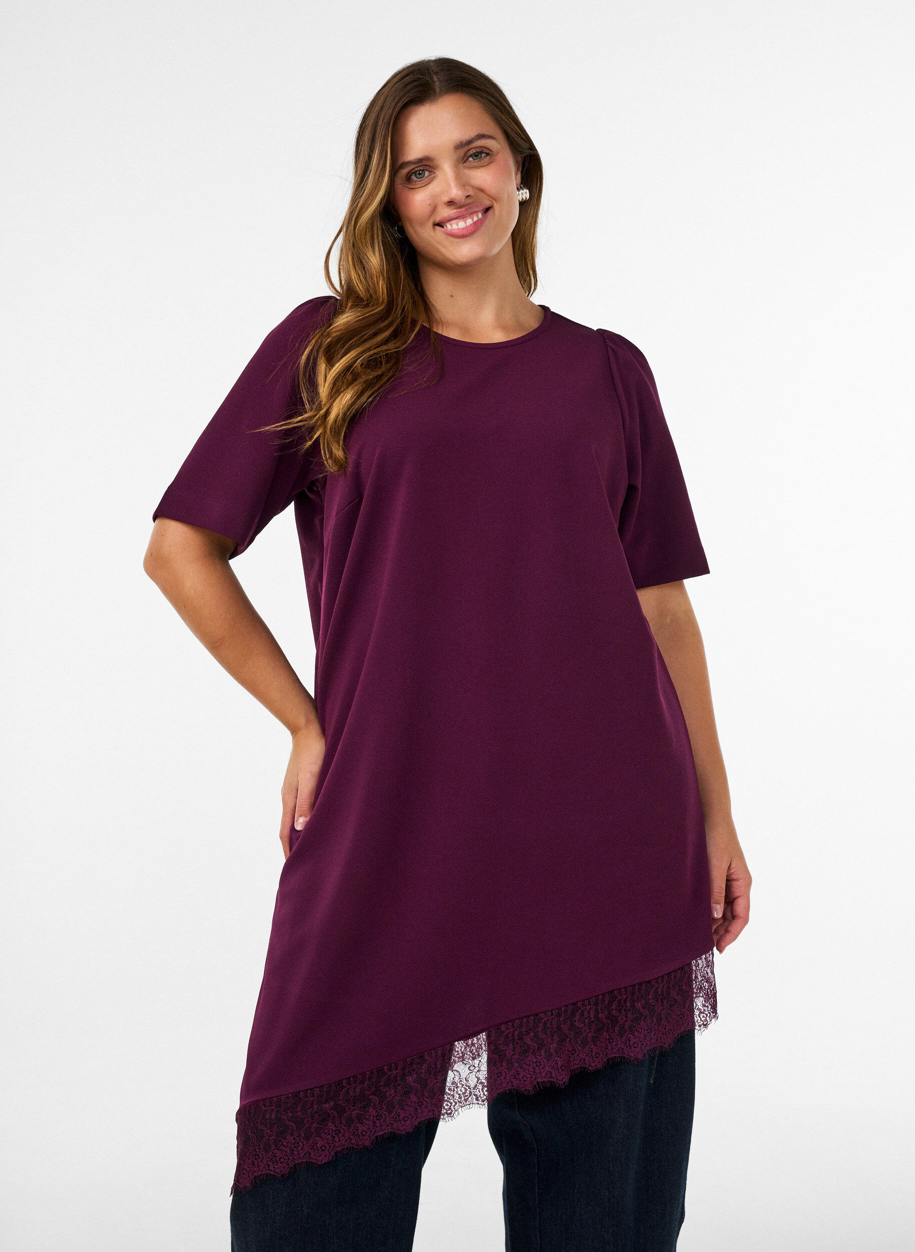 ZizziTunique avec bordure en dentelle asym&eacute;trique, Violet, Model image number 0