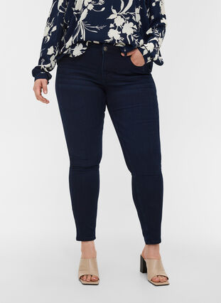 Extra slim fit Sanna jeans met normale taille, Dark blue, Model image number 2