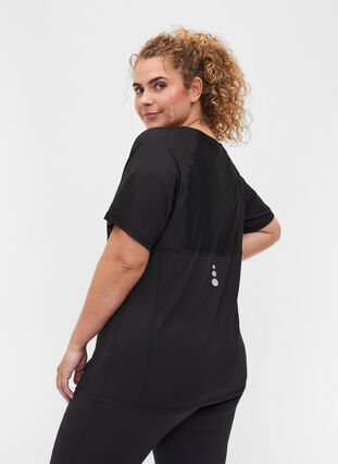 T-shirt d'entraînement de couleur unie avec détails réfléchissants, Black, Model image number 1