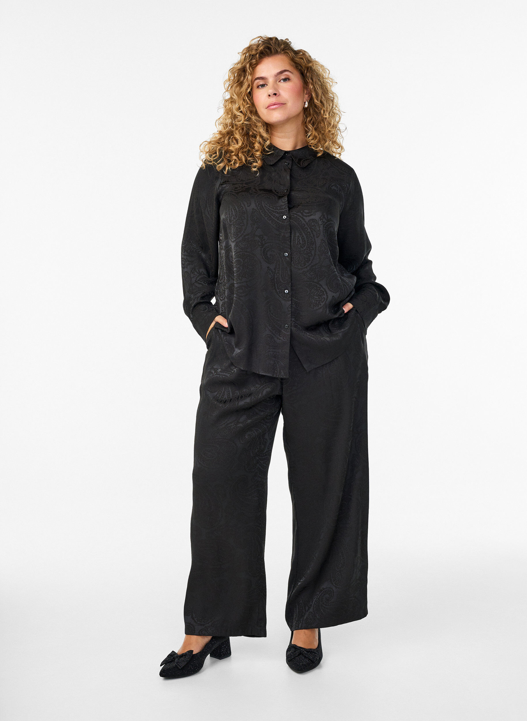 ZizziLosse broek met paisleypatroon en hoge taille, Zwart, Model image number 0