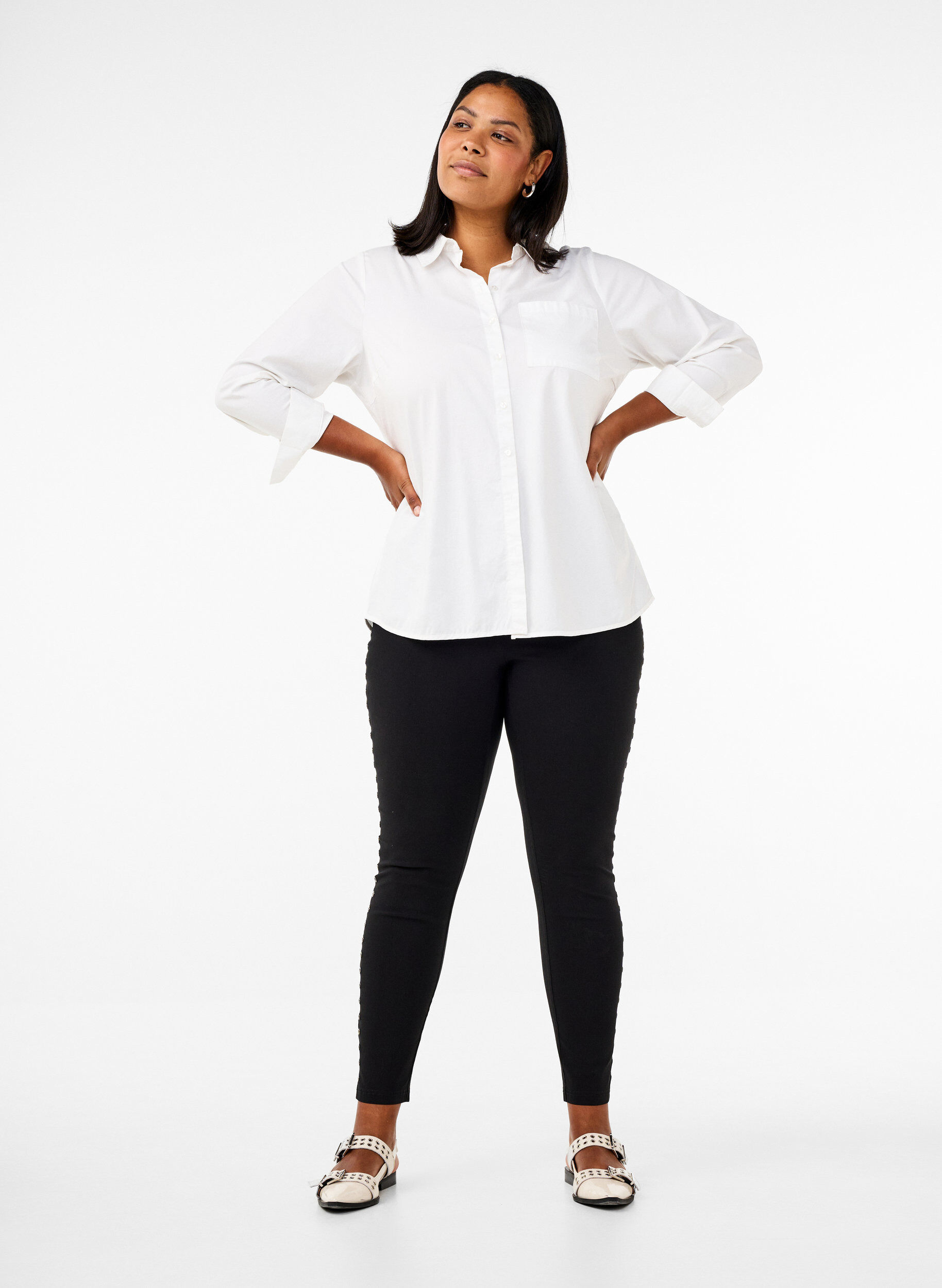 Leggings met oogjes, Black, Model