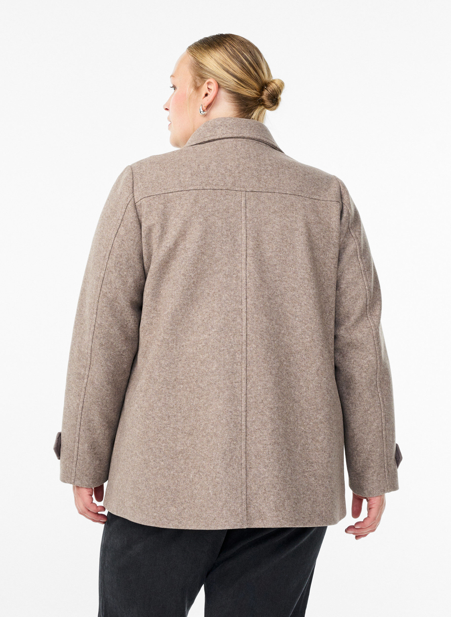 Zizzi Manteau court &agrave; boutonnage crois&eacute;, Beige, Model image number 2