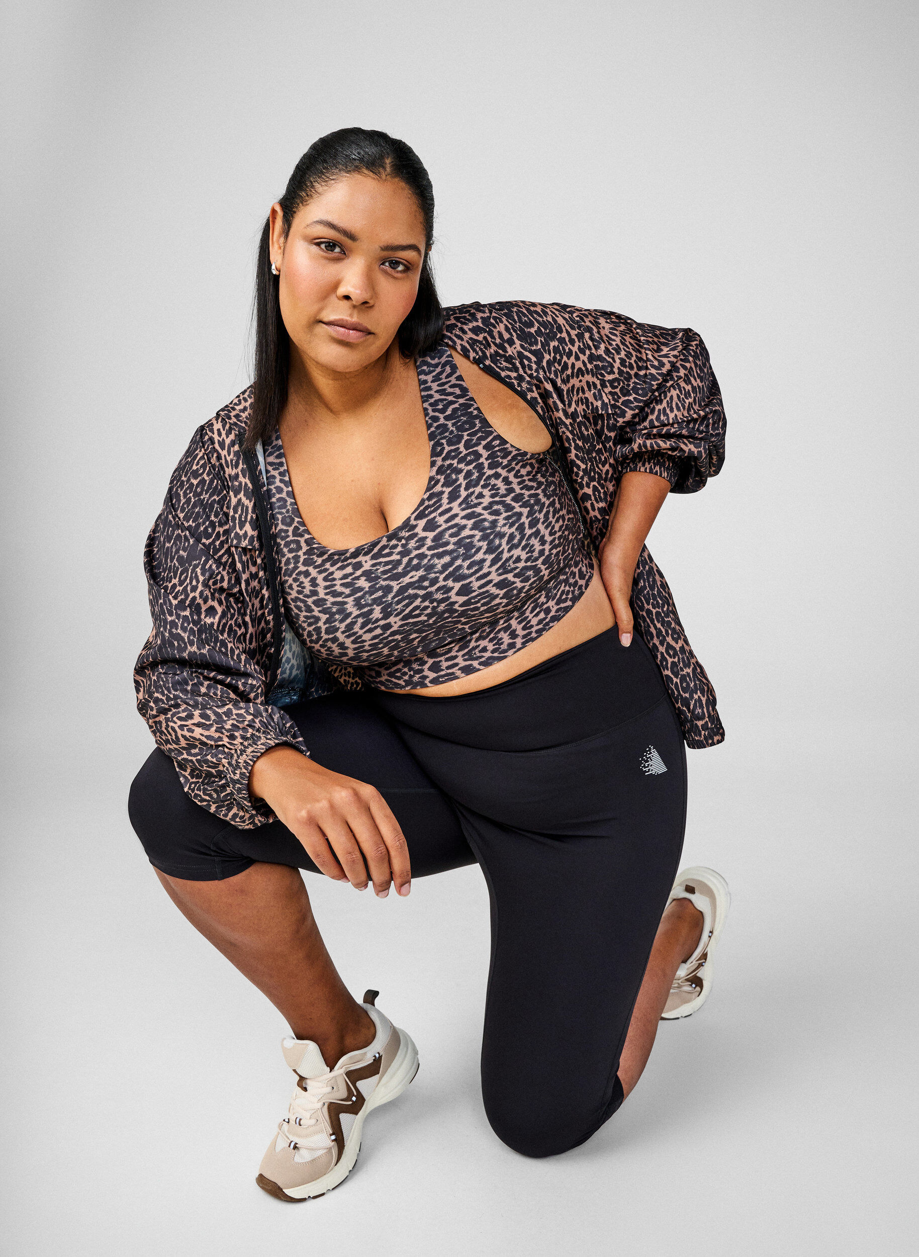 ZizziSportjas met luipaard print en capuchon, Bruin, Image image number 0