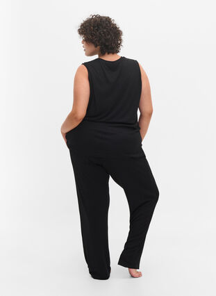 Losse pyjama broek in viscose, Black, Model image number 0
