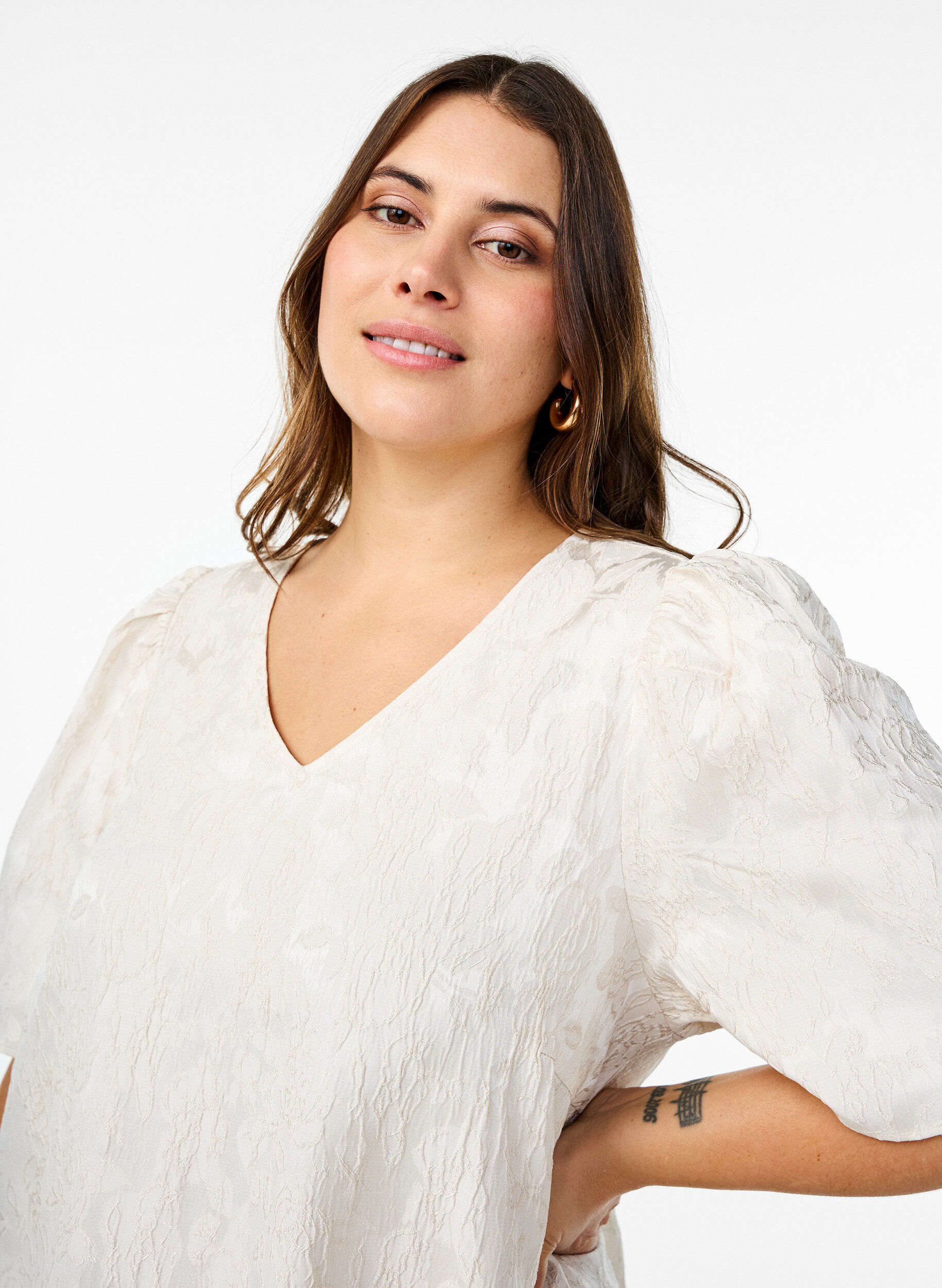 ZizziJacquard jurk tot op de knie met korte mouwen, Whisper White, Model image number 2