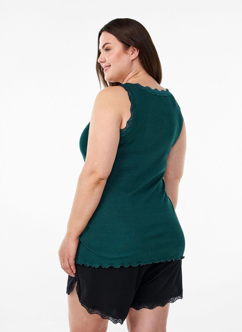 Top met kanten rand, Groen, Model image number 2