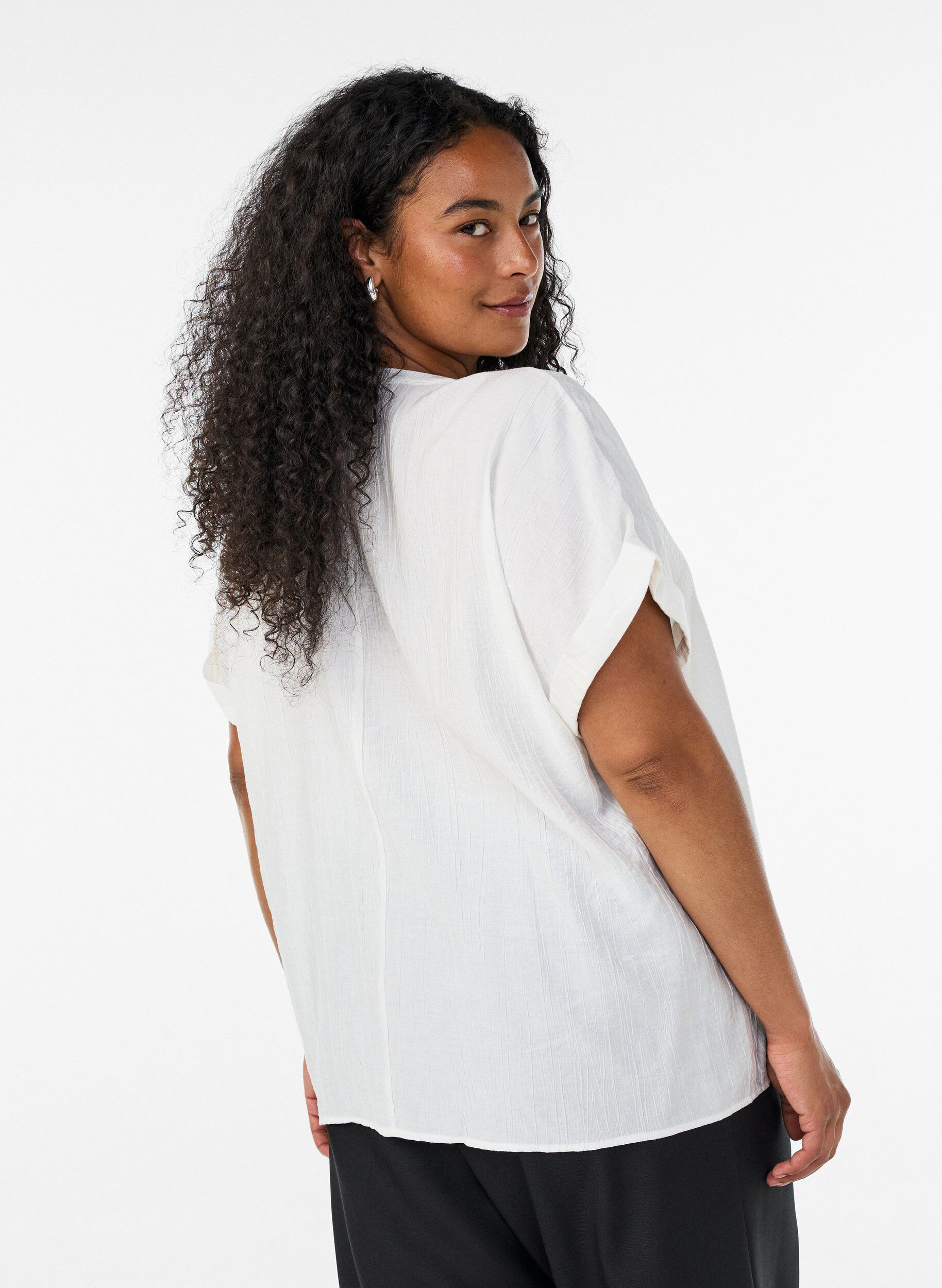 ZizziBlouse textur&eacute;e en viscose avec boutons, Vanille, Model image number 2