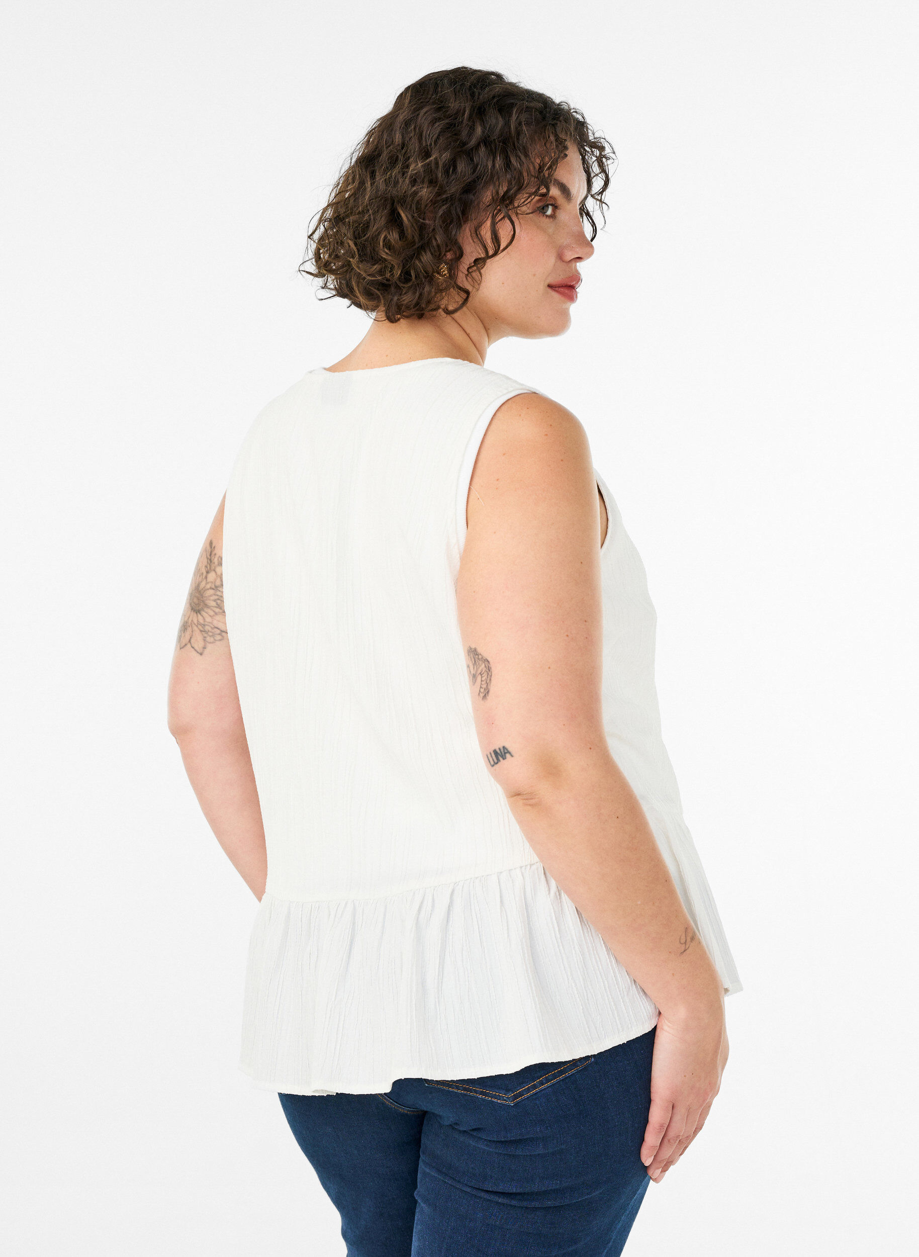 ZizziBlouse sans manches textur&eacute;e avec lien &agrave; nouer, Vanille, Model image number 2