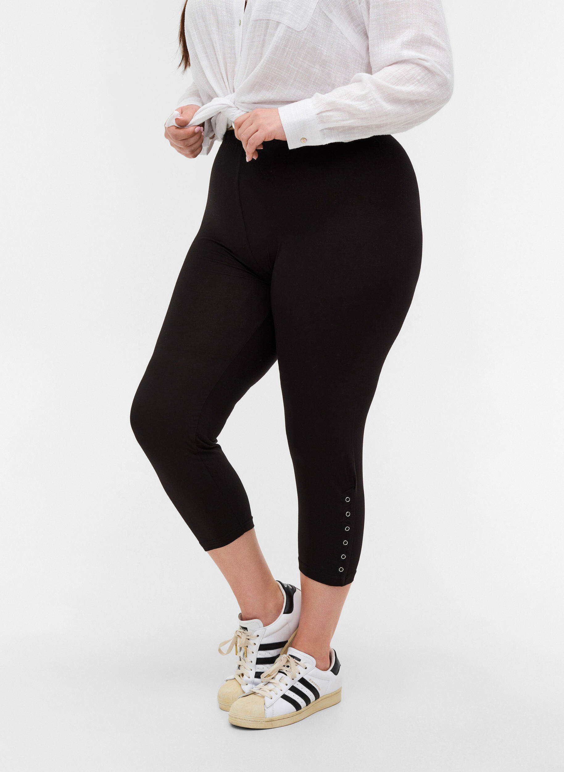 Zizzi Legging 3/4 avec boutons, Black, Model image number 2