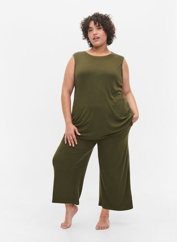 7/8 pyjama broek in viscose, Ivy Green, Model image number 0