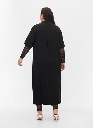 Robe chemise à manches courtes en viscose, Black, Model image number 1