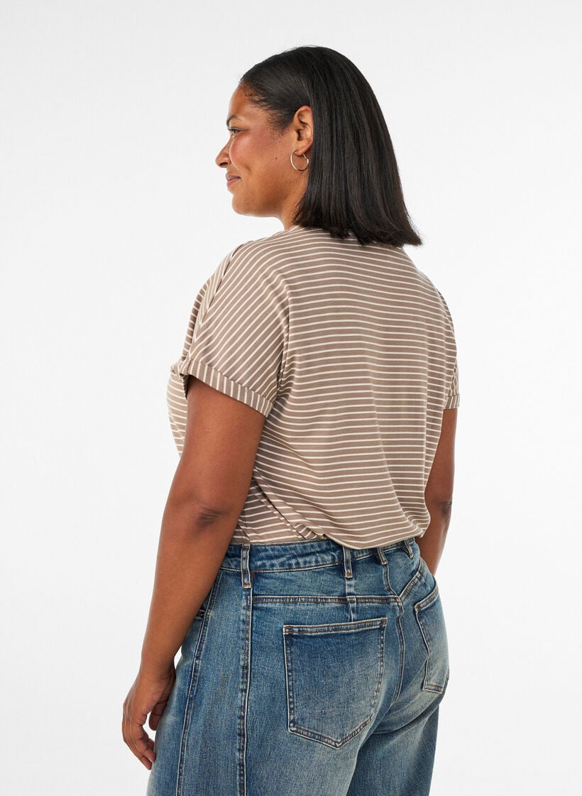 Gestreept T-shirt in viscose met een ronde hals, Beige, Model image number 2